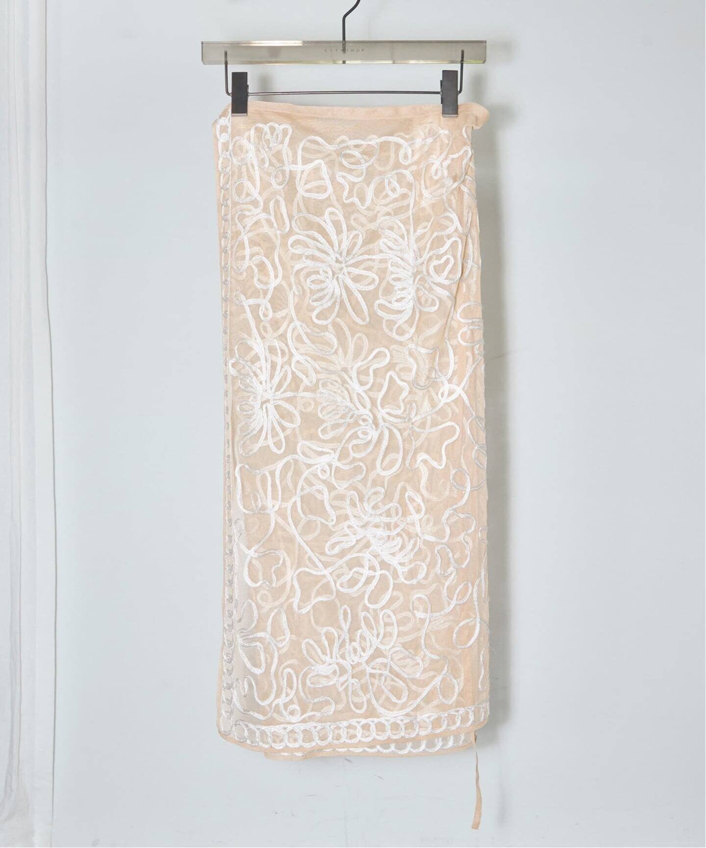 【シティーショップ/CITYSHOP】のSARA MALLIKA TULLE TAPE EMBROIDERY WRAP 020352SF2 スカート インテリア・キッズ・メンズ・レディースファッション・服の通販 founy(ファニー) 　ファッション　Fashion　レディースファッション　Fashion for Women　スカート　Skirts　ホワイト|ID: prp329100004644769 ipo3291000000033517143
