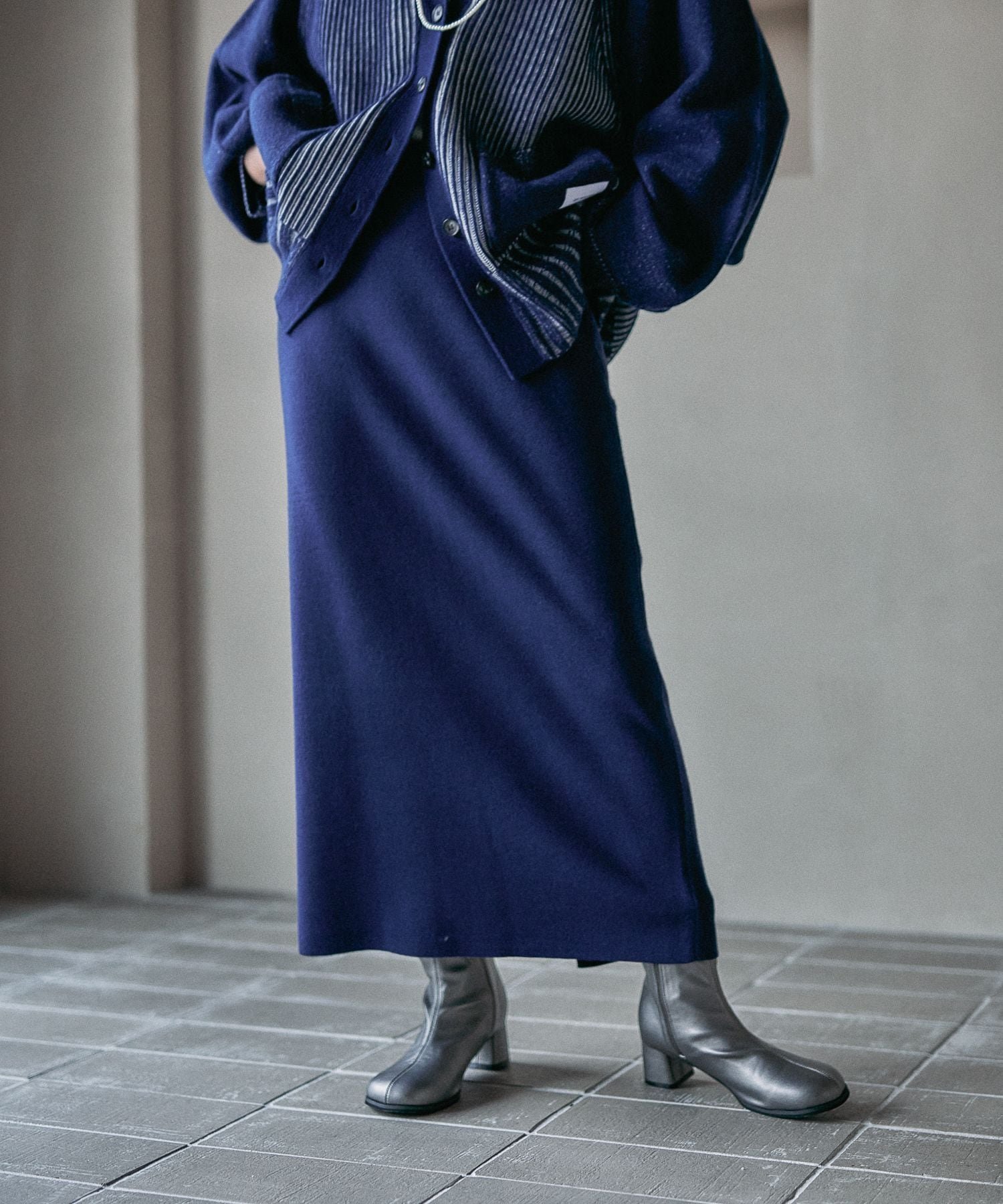 【レプシィム ローリーズファーム/LEPSIM LOWRYS FARM】の12ゲージ総針ナロースカート インテリア・キッズ・メンズ・レディースファッション・服の通販 founy(ファニー) ファッション Fashion レディースファッション Fashion for Women スカート Skirts おすすめ Recommended / Our Picks 人気 Popular, Best Seller 秋 Autumn ネイビー88|ID: prp329100004644850 ipo3291000000034561190