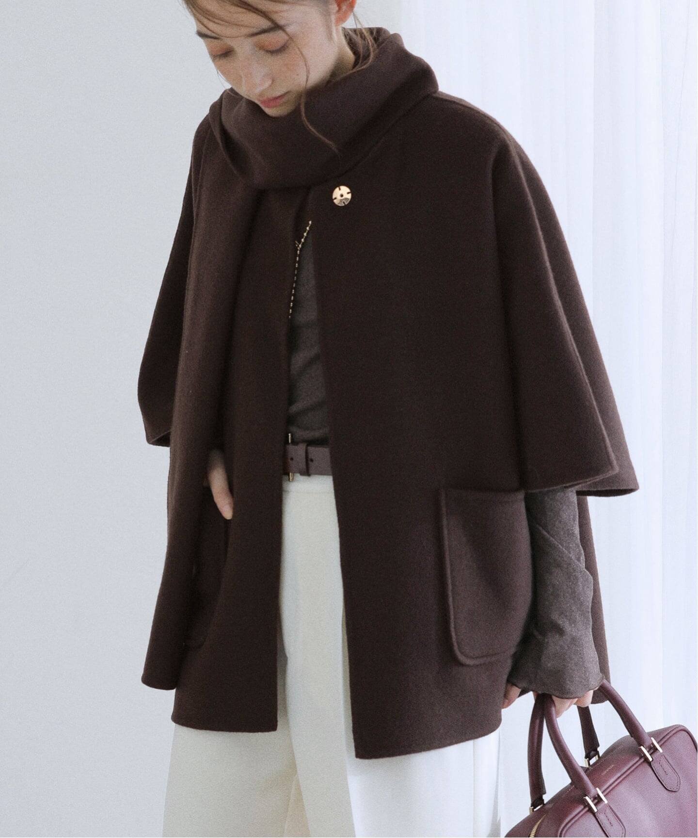 【ラ トータリテ/La TOTALITE】のストールSETポンチョリバーコート インテリア・キッズ・メンズ・レディースファッション・服の通販 founy(ファニー) 　ファッション　Fashion　レディースファッション　Fashion for Women　アウター　Coat / Outerwear Collection　コート・ロングコート・ピーコート　Long Coats, Peacoats & More　ポンチョ・ケープコート　Ponchos & Capes　2025年　2025　2025-2026秋冬・A/W　Autumn/Winter 2025–26 AW25–26　インナー　Innerwear　ストール　Stole, Wrap　スリット　Slit, Slit Detail　ポケット　Pocket, Pocket Detail　今季　This Season, Current Season　A/W・秋冬　Autumn/Winter　ビジネス 仕事 通勤　Business / Work / Commuting　ブラウン|ID: prp329100004645021 ipo3291000000033519912