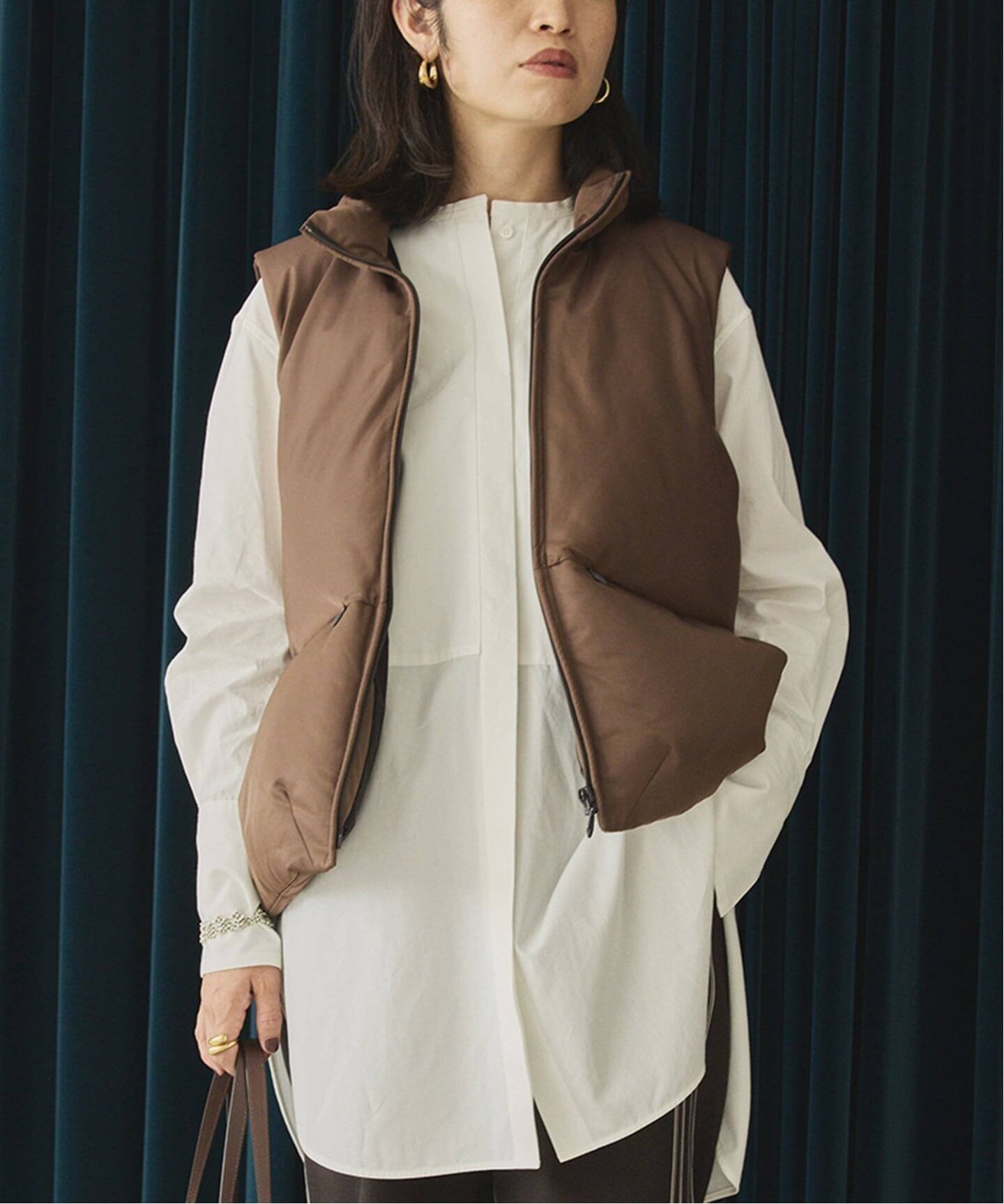 【ヴェルメイユ パー イエナ/VERMEIL par iena】のナイロンショートジレ インテリア・キッズ・メンズ・レディースファッション・服の通販 founy(ファニー) 　ファッション　Fashion　レディースファッション　Fashion for Women　アウター　Coat / Outerwear Collection　トップス・カットソー　Cut & Sew Tops　ベスト&ジレ / 重ね着スタイル　Vests & Gilets　2025年　2025　2025-2026秋冬・A/W　Autumn/Winter 2025–26 AW25–26　おすすめ　Recommended / Our Picks　コンパクト　Compact, Small Size　ダウン　Down, Puffer　フェザー　Feather, Feather Detail　フェミニン　Feminine, Girly　ベスト　Vest, Waistcoat　ボトム　Bottoms, Lower Wear　ライナー　Liner, Inner Layer　冬　Winter / This Winter　ブラウン|ID: prp329100004645076 ipo3291000000033520386