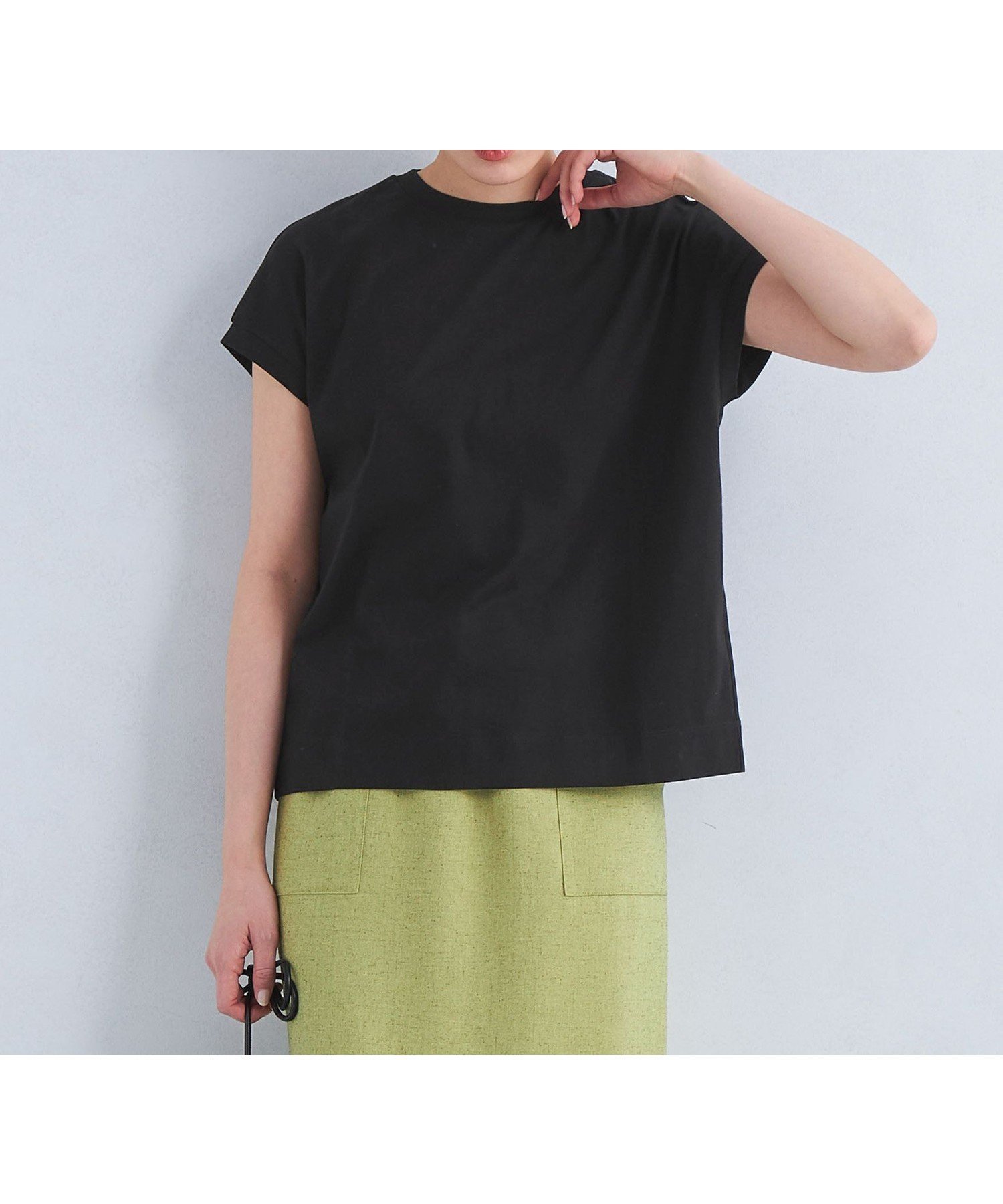 【ユナイテッドアローズ/UNITED ARROWS】のグロッシー フレンチスリーブ Tシャツ インテリア・キッズ・メンズ・レディースファッション・服の通販 founy(ファニー) 　ファッション　Fashion　レディースファッション　Fashion for Women　トップス・カットソー　Cut & Sew Tops　シャツ・ブラウス・オフィスカジュアル　Elegant Blouses & Button-Ups　ロングTシャツ・Tシャツ　Longline T-Shirts & Tees　ウェーブ　Wavy Pattern　スリーブ　Sleeve, Long Sleeve / Short Sleeve　フレンチ　French, French Style　BLACK|ID: prp329100004645099 ipo3291000000033520648