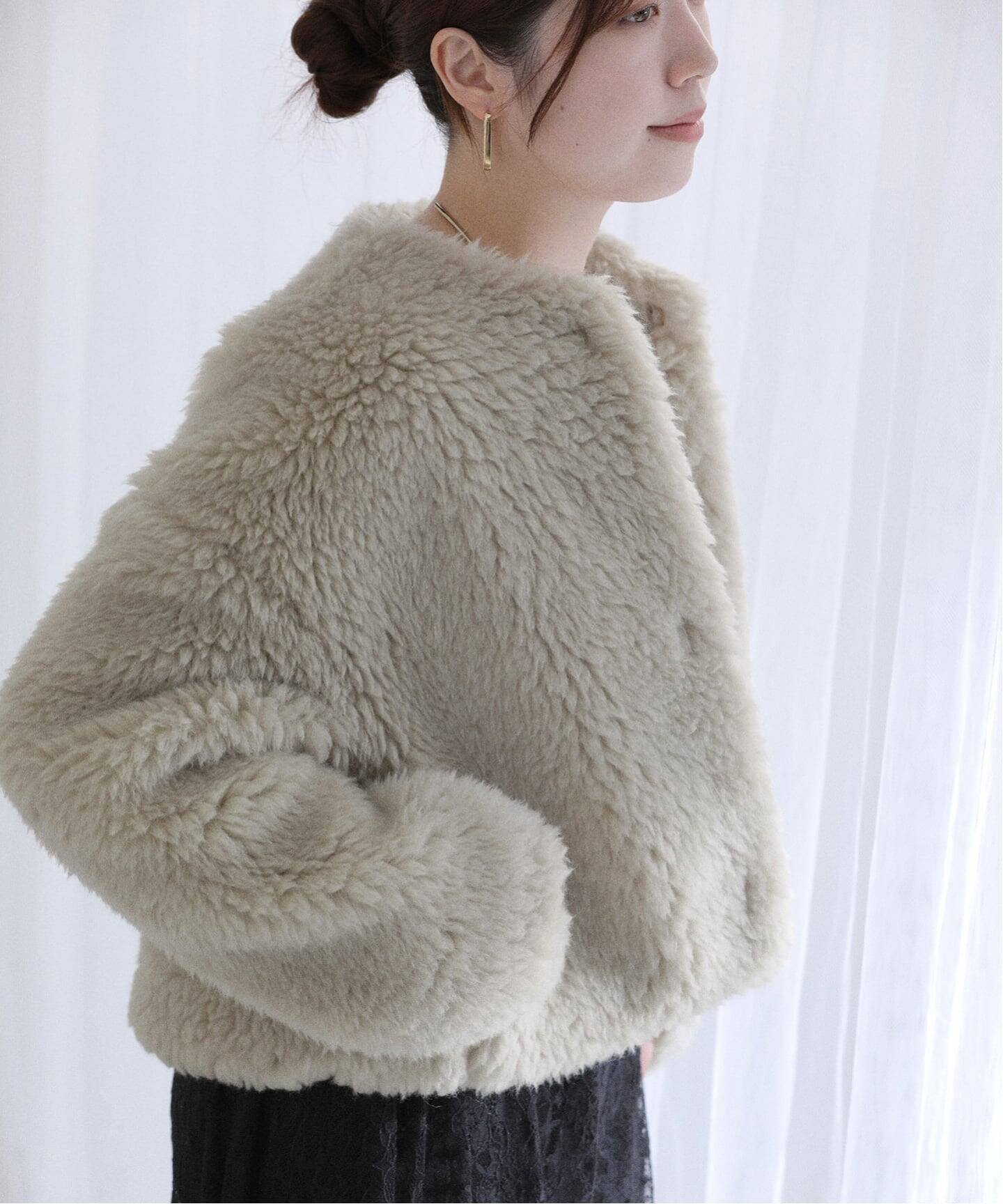 【ラ トータリテ/La TOTALITE】のTICCA / ティッカ ウールファーショートコート インテリア・キッズ・メンズ・レディースファッション・服の通販 founy(ファニー) 　ファッション　Fashion　レディースファッション　Fashion for Women　アウター　Coat / Outerwear Collection　コート・ロングコート・ピーコート　Long Coats, Peacoats & More　ベージュ|ID: prp329100004645104 ipo3291000000033520719