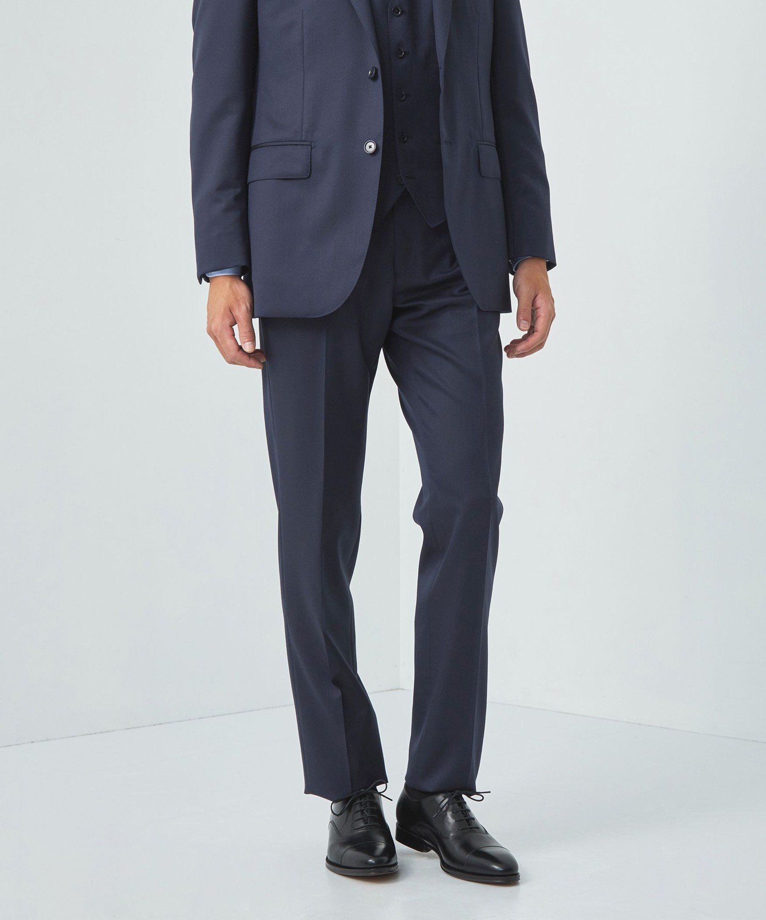 【その他のブランド/Other】のREDA サージ スリム ノープリーツ スーツパンツ 人気、トレンドファッション・服の通販 founy(ファニー) 　ファッション　Fashion　メンズファッション　Fashion for Men　ボトムス　Bottoms　おすすめ　Recommended / Our Picks　イタリア　Italy　ジャケット　Jacket, Outerwear　スリム　Slim, Slim Fit　スーツ　Suit, Formalwear　セットアップ　Set-Up, Coordinated Outfit　ビジネス 仕事 通勤　Business / Work / Commuting　フォーマル　Formal, Dressy　プリーツ　Pleats, Pleated　ベスト　Vest, Waistcoat　ベーシック　Basic, Essential　二次会　After Party　入学式　Entrance Ceremony　別注　Limited Edition, Custom Order　卒業式　Graduation Ceremony　結婚式　Wedding　 other-1|ID: prp329100004645715 ipo3291000000033530675
