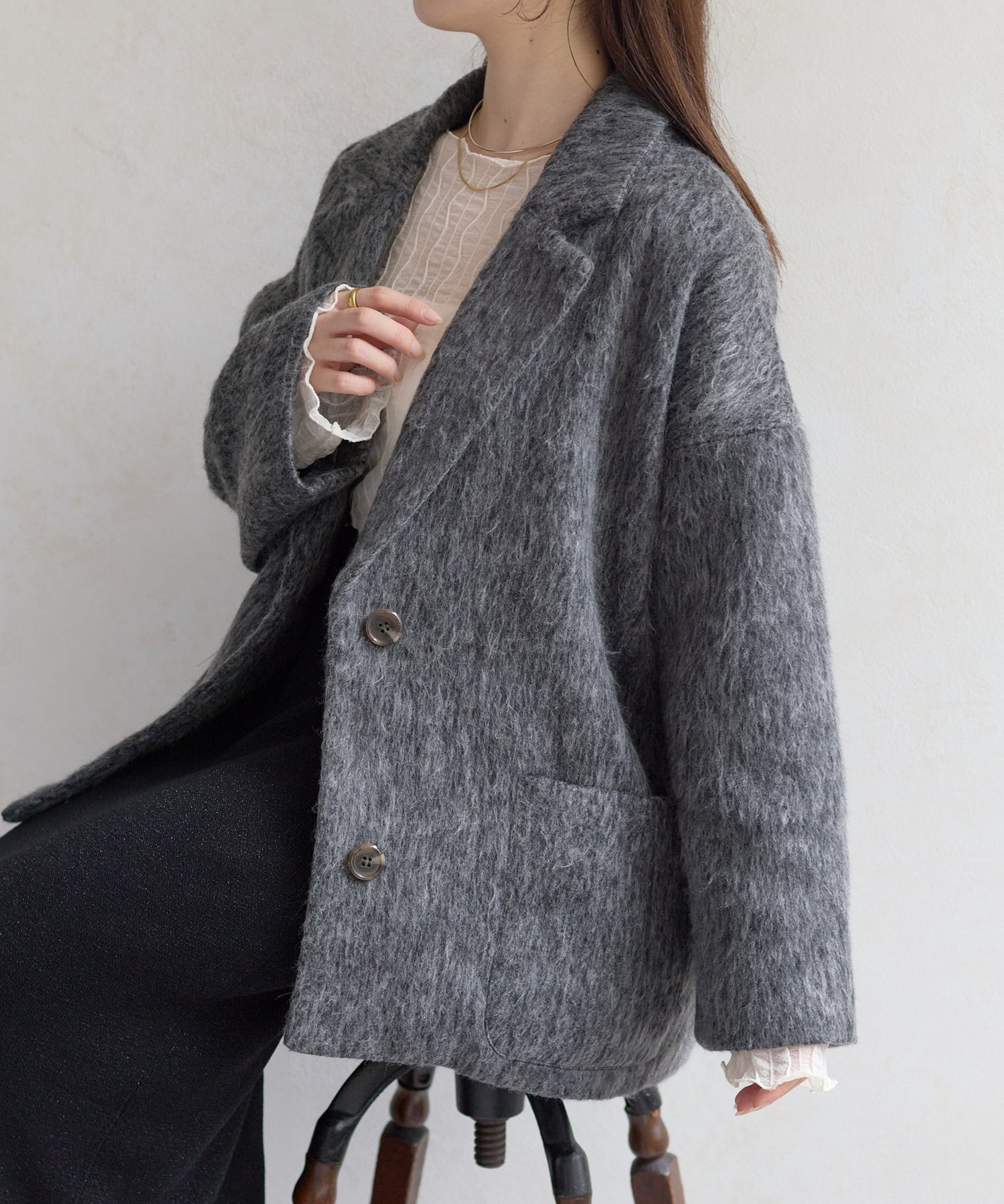【ゼヴォン/Thevon】のシャギーミドルコート 人気、トレンドファッション・服の通販 founy(ファニー) 　ファッション　Fashion　レディースファッション　Fashion for Women　アウター　Coat / Outerwear Collection　コート・ロングコート・ピーコート　Long Coats, Peacoats & More　2025年　2025　2025-2026秋冬・A/W　Autumn/Winter 2025–26 AW25–26　おすすめ　Recommended / Our Picks　ショート　Short, Short Length　スニーカー　Sneakers, Trainers　ダウン　Down, Puffer　デニム　Denim, Jeans Material　トレンド　Trend, Trending Now　フレア　Flare, Flared　ミドル　Middle Length, Mid Height　エレガント 上品　Elegant　冬　Winter / This Winter　定番　Standard, Basic Item　秋　Autumn　 other-1|ID: prp329100004645782 ipo3291000000033531340