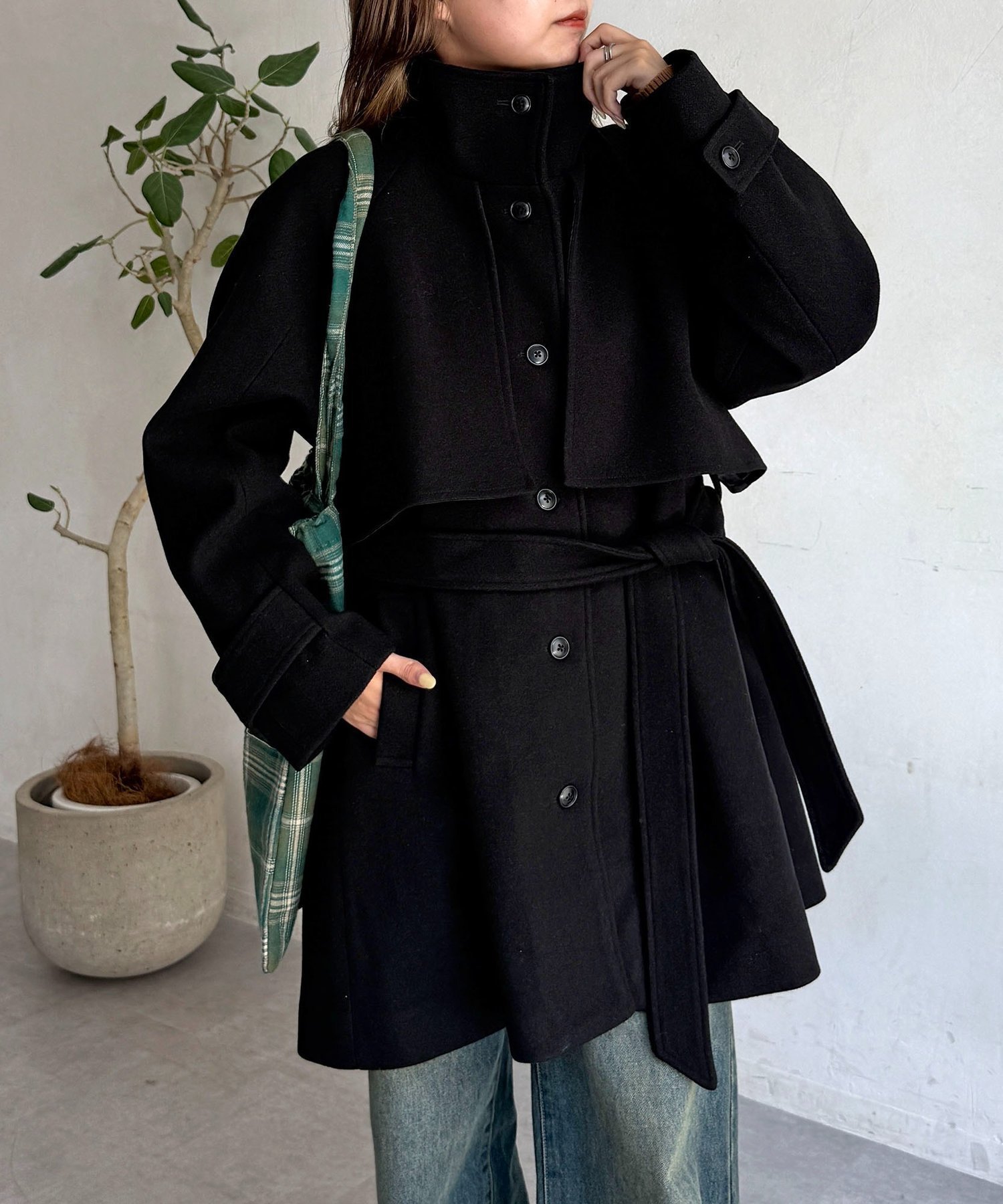 【シーピーシーエム/CPCM】のケープ付き軽量メルトンミドルコート インテリア・キッズ・メンズ・レディースファッション・服の通販 founy(ファニー) 　ファッション　Fashion　レディースファッション　Fashion for Women　アウター　Coat / Outerwear Collection　コート・ロングコート・ピーコート　Long Coats, Peacoats & More　カットソー　Cut and Sewn Top　フレア　Flare, Flared　ベーシック　Basic, Essential　エレガント 上品　Elegant　軽量　Lightweight, Ultra Light　ブラック|ID: prp329100004645962 ipo3291000000033532675