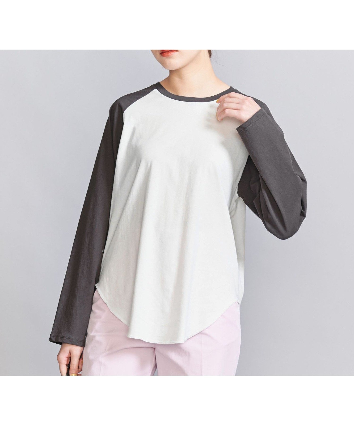 【ユナイテッドアローズ/UNITED ARROWS】のコットン ラグランロングスリーブ Tシャツ インテリア・キッズ・メンズ・レディースファッション・服の通販 founy(ファニー) 　ファッション　Fashion　レディースファッション　Fashion for Women　トップス・カットソー　Cut & Sew Tops　シャツ・ブラウス・オフィスカジュアル　Elegant Blouses & Button-Ups　ロングTシャツ・Tシャツ　Longline T-Shirts & Tees　おすすめ　Recommended / Our Picks　インナー　Innerwear　ジャケット　Jacket, Outerwear　スニーカー　Sneakers, Trainers　スラックス　Slacks, Dress Pants　スリーブ　Sleeve, Long Sleeve / Short Sleeve　デニム　Denim, Jeans Material　ボトム　Bottoms, Lower Wear　ラップ　Wrap, Wrap Design　ワイド　Wide, Wide Fit　WHITE|ID: prp329100004646203 ipo3291000000033534336