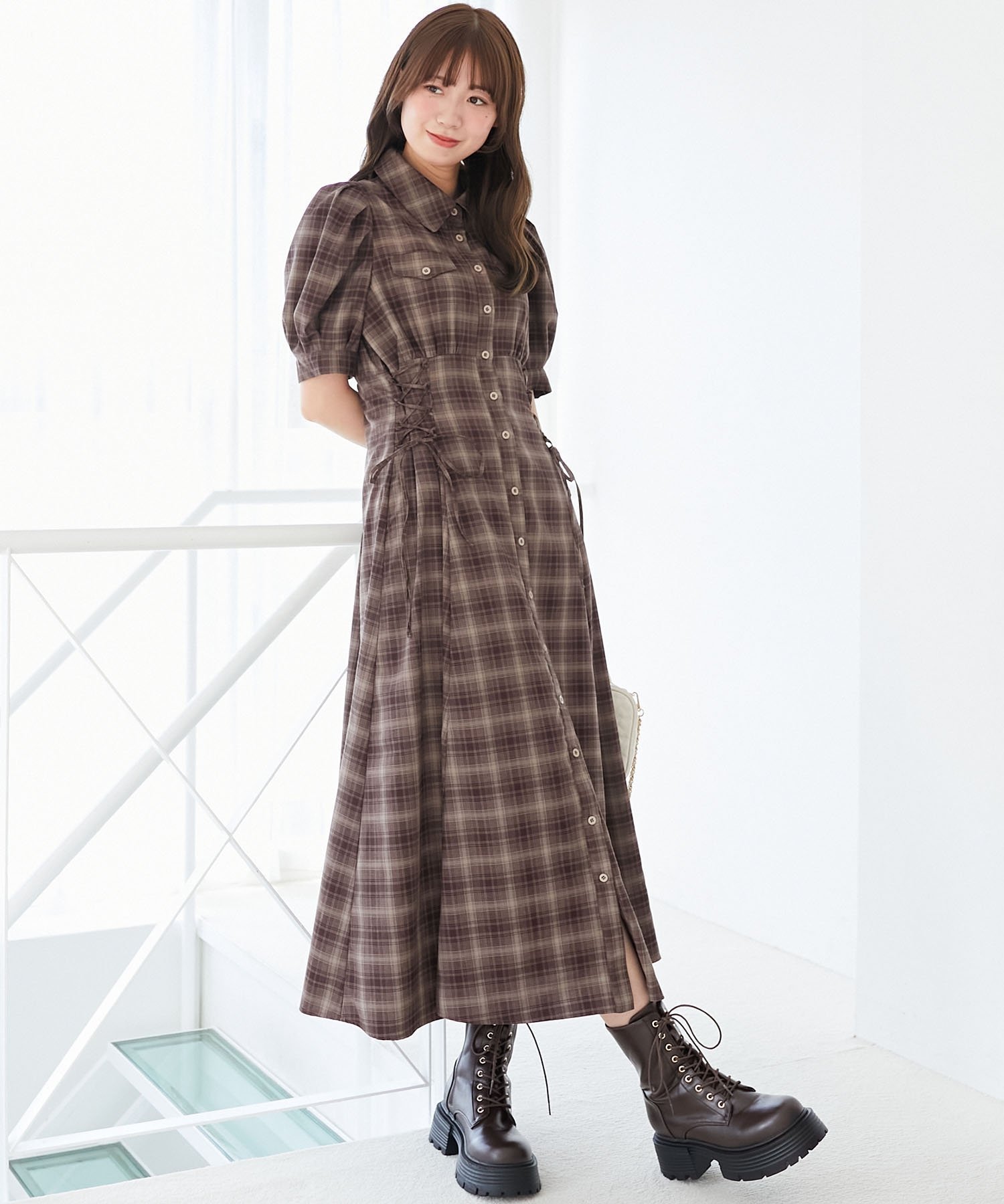【マジェスティック レゴン/MAJESTIC LEGON】のサイドレースアップシャツワンピース 人気、トレンドファッション・服の通販 founy(ファニー) 　ファッション　Fashion　レディースファッション　Fashion for Women　ワンピース　Dresses　シャツワンピース / 1枚で着映えコーデ　Shirt Dresses　サンダル　Sandals, Summer Shoes　スリーブ　Sleeve, Long Sleeve / Short Sleeve　ダウン　Down, Puffer　バランス　Balance, Style Balance　レース　Lace, Lace Fabric　再入荷　Restock / Back in Stock　エレガント 上品　Elegant　 other-1|ID: prp329100004646215 ipo3291000000033534426