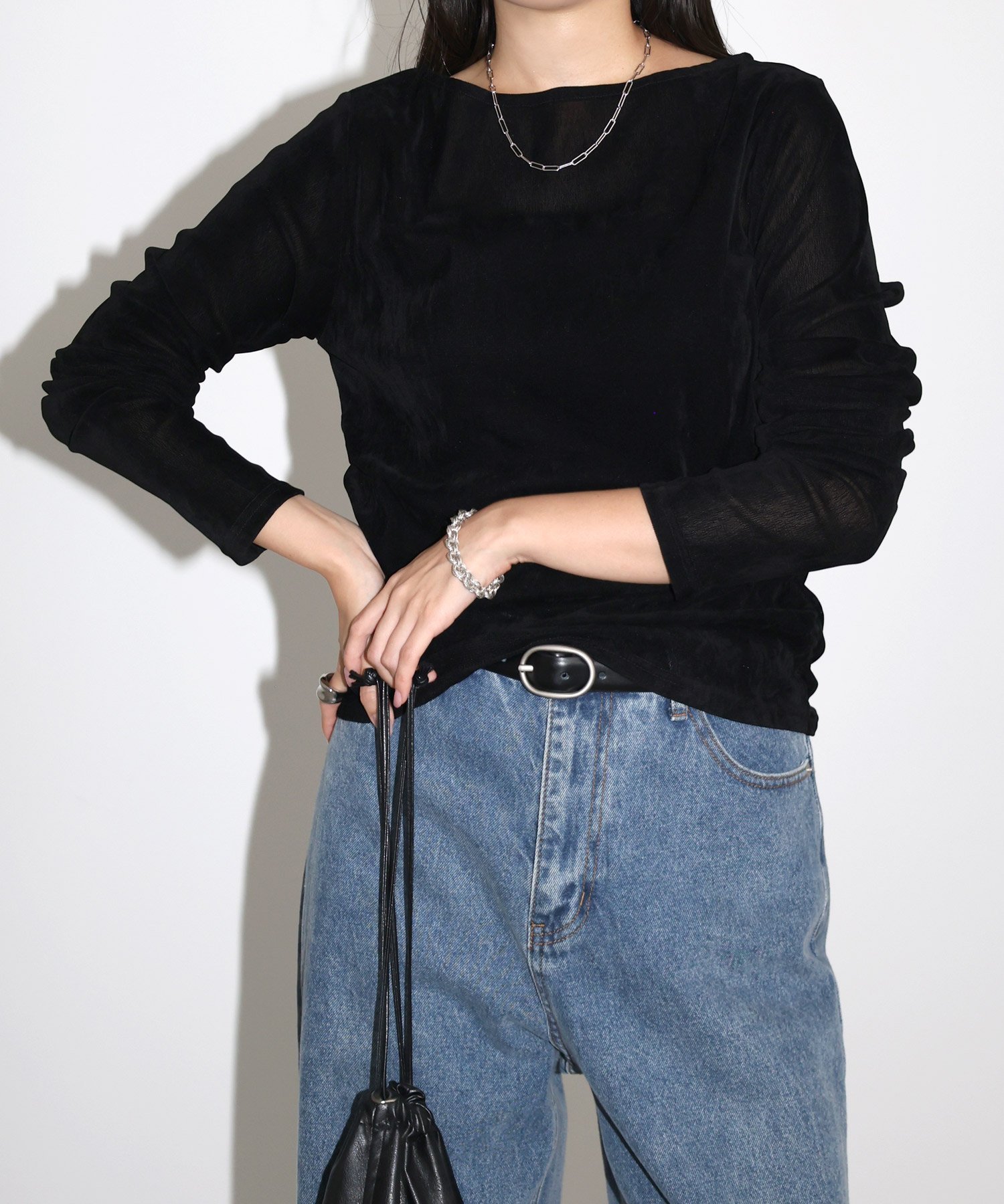 【アンドミー/andme】のベロア チュール サイド ギャザー 袖 トップス 人気、トレンドファッション・服の通販 founy(ファニー) 　ファッション　Fashion　レディースファッション　Fashion for Women　トップス・カットソー　Cut & Sew Tops　ベロアトップス　Velour Tops / Velvet-Look Items　ギャザー　Gathered, Ruffled　サロペット　Overalls, Salopette　チュール　Tulip, Tulip Motif　トレンド　Trend, Trending Now　フィット　Fit, Slim Fit　ベロア　Velour, Soft Velvet　長袖　Long Sleeve, Full Sleeve　 other-1|ID: prp329100004646274 ipo3291000000033534831