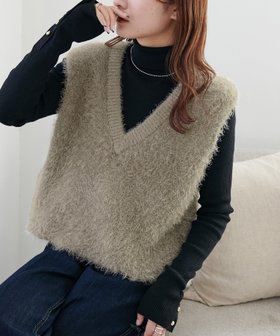 【ディスコート/Discoat】の【こなれ感UP/365日活躍!】前後2WAYフェザーヤーンショートベスト 人気、トレンドファッション・服の通販 founy(ファニー) ファッション Fashion レディースファッション Fashion for Women アウター Coat / Outerwear Collection トップス・カットソー Cut & Sew Tops ベスト&ジレ / 重ね着スタイル Vests & Gilets 春 Spring 秋 Autumn キャミソール Camisole, Spaghetti Strap Top 吸水 Absorbent, Quick-Dry ショート Short, Short Length タートル Turtleneck, Turtle Collar デニム Denim, Jeans Material フェザー Feather, Feather Detail リブニット Rib Knit, Ribbed Knit ロング Long, Long-Length 冬 Winter / This Winter おすすめ Recommended / Our Picks 夏 Summer |ID:prp329100004646531