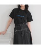【リアン/Lian】のコンパクトエンボスロゴT ブラック|ID: prp329100004646863 ipo3291000000033543542
