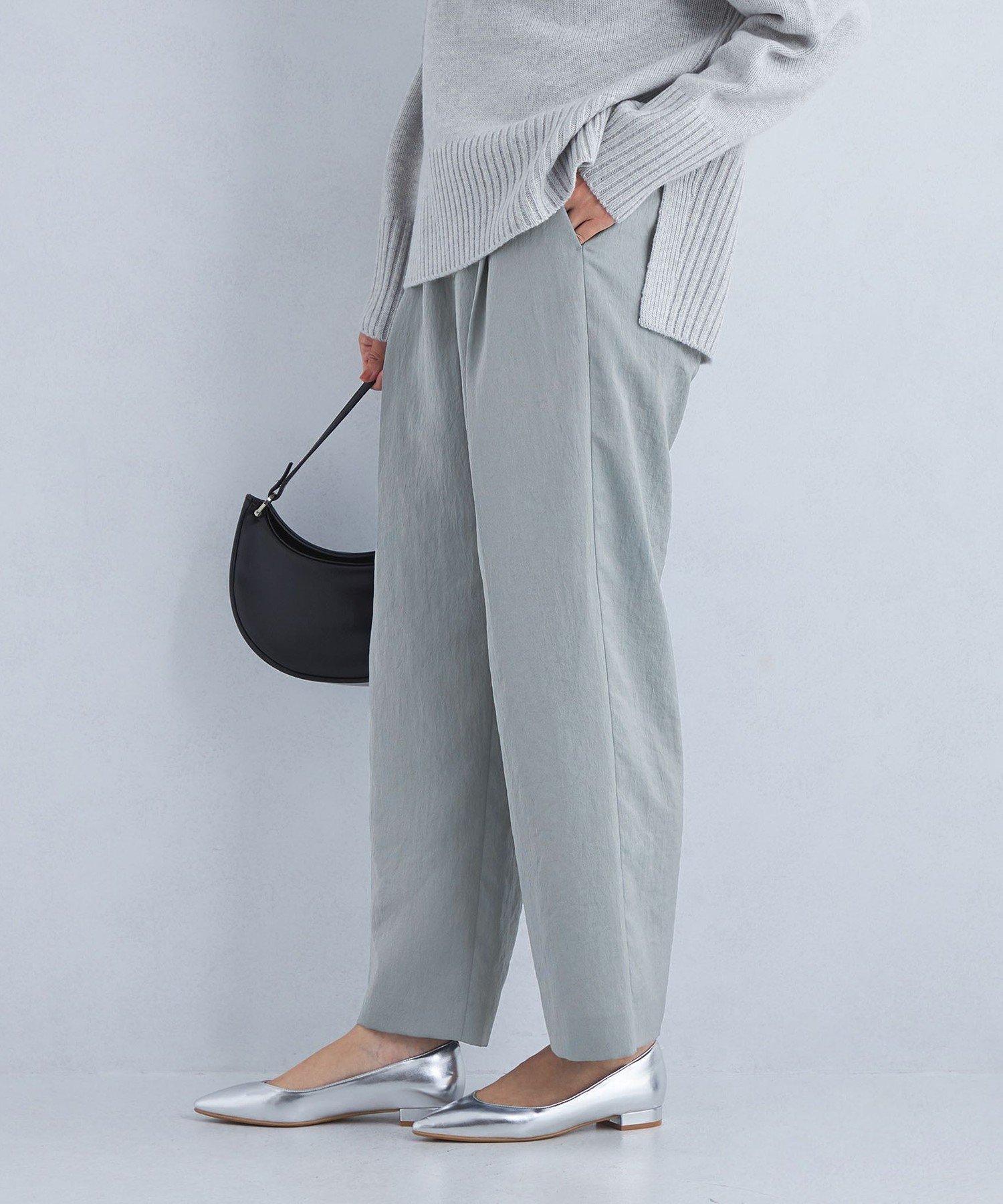 【ユナイテッドアローズ/UNITED ARROWS】のサテン スラックス パンツ インテリア・キッズ・メンズ・レディースファッション・服の通販 founy(ファニー) 　ファッション　Fashion　レディースファッション　Fashion for Women　パンツ　Pants & Trousers　サテン　Satin, Glossy Fabric　スラックス　Slacks, Dress Pants　LT.BLUE|ID: prp329100004646933 ipo3291000000033544443