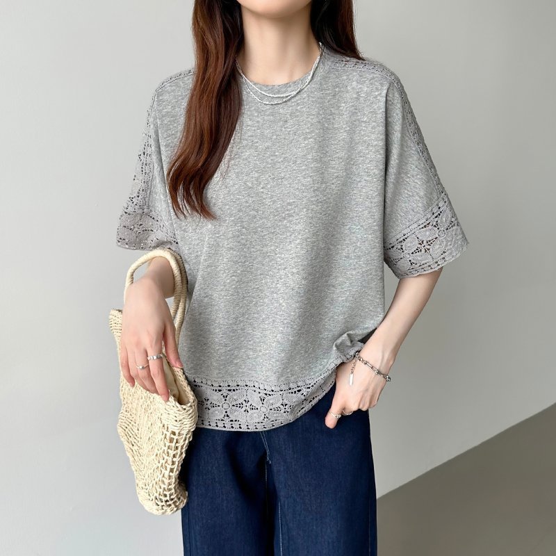 【ココモモ/COCOMOMO】のレース五分袖 クルーネック レディースブラウストップス Tシャツ ミドル丈 インテリア・キッズ・メンズ・レディースファッション・服の通販 founy(ファニー) 　ファッション　Fashion　レディースファッション　Fashion for Women　トップス・カットソー　Cut & Sew Tops　シャツ・ブラウス・オフィスカジュアル　Elegant Blouses & Button-Ups　ロングTシャツ・Tシャツ　Longline T-Shirts & Tees　おすすめ　Recommended / Our Picks　デニム　Denim, Jeans Material　トレンド　Trend, Trending Now　フェミニン　Feminine, Girly　ミドル　Middle Length, Mid Height　レース　Lace, Lace Fabric　夏　Summer　グレー|ID: prp329100004646981 ipo3291000000033544869
