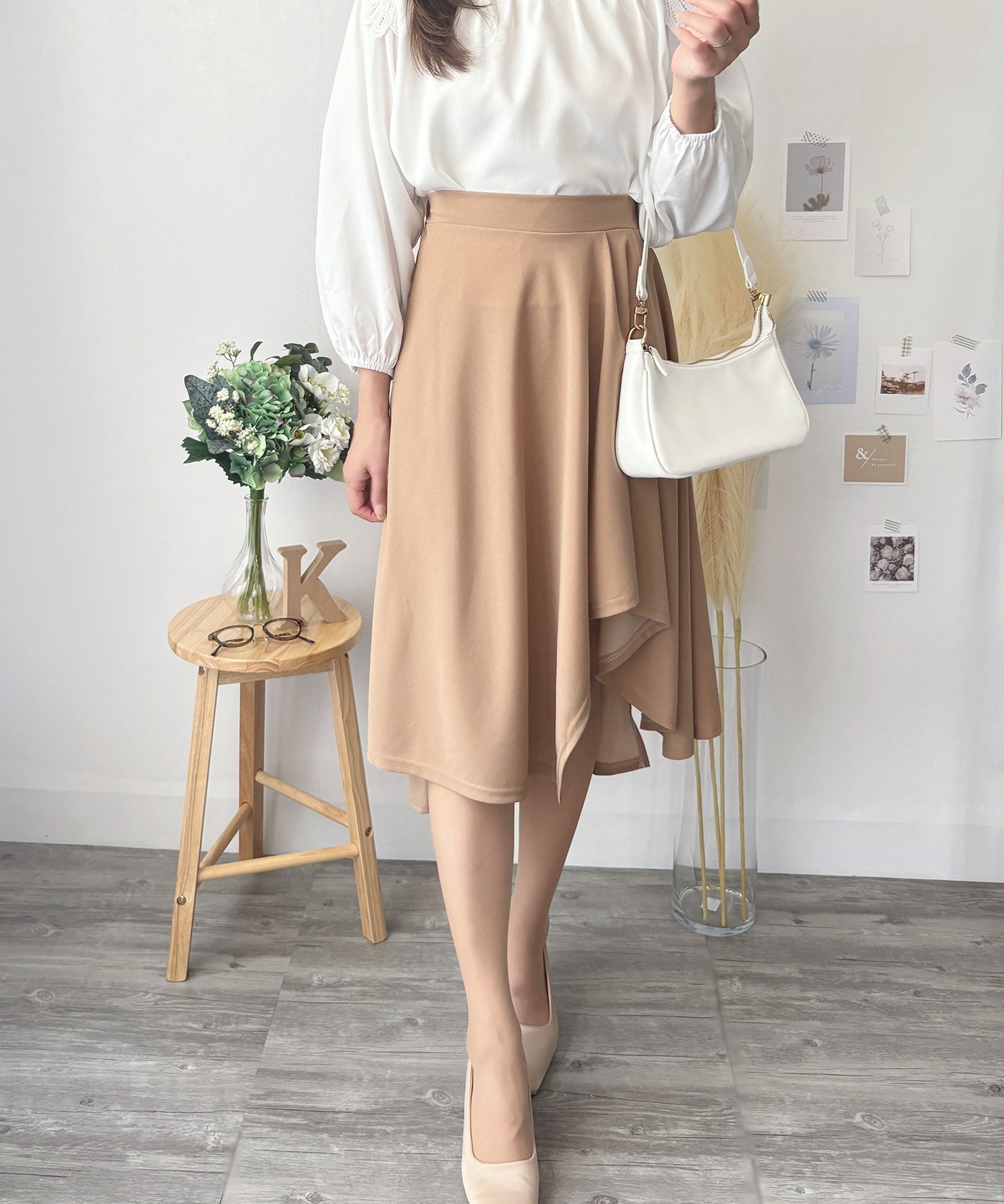 【アミュレット/Amulet】の【Amulet】アシンメトリースカート インテリア・キッズ・メンズ・レディースファッション・服の通販 founy(ファニー) 　ファッション　Fashion　レディースファッション　Fashion for Women　スカート　Skirts　コンパクト　Compact, Small Size　シンプル　Simple, Minimal　スニーカー　Sneakers, Trainers　なめらか　Smooth, Silky Texture　バランス　Balance, Style Balance　フィット　Fit, Slim Fit　フレア　Flare, Flared　無地　Plain, Solid Color　おすすめ　Recommended / Our Picks　ベージュ|ID: prp329100004646994 ipo3291000000033544983