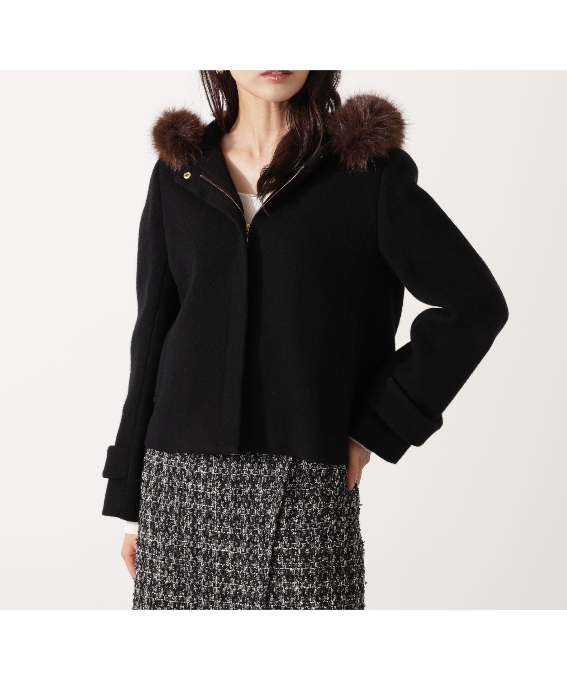 【プロポーション ボディドレッシング/PROPORTION BODY DRESSING】のモッサフードフェイクファーショートコート インテリア・キッズ・メンズ・レディースファッション・服の通販 founy(ファニー) 　ファッション　Fashion　レディースファッション　Fashion for Women　アウター　Coat / Outerwear Collection　コート・ロングコート・ピーコート　Long Coats, Peacoats & More　ショート　Short, Short Length　フェイクファー　Faux Fur, Imitation Fur　フェミニン　Feminine, Girly　メルトン　Melton, Heavy Wool　日本製　Made In Japan　ブラック|ID: prp329100004647065 ipo3291000000033545483