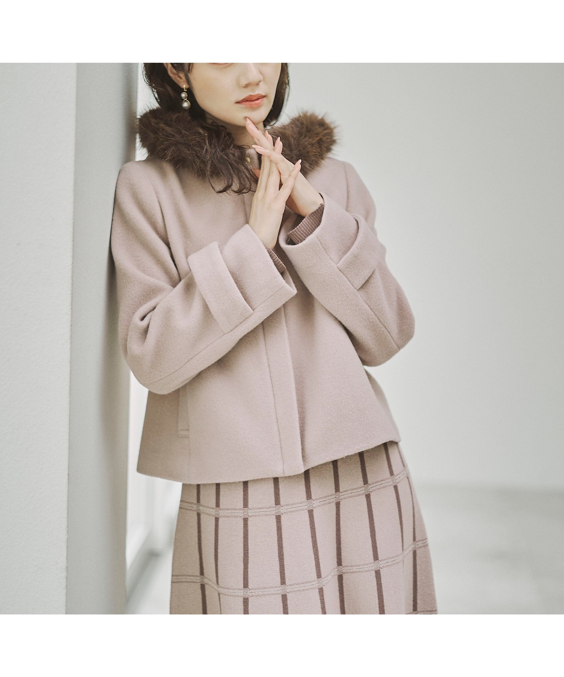 【プロポーション ボディドレッシング/PROPORTION BODY DRESSING】のモッサフードフェイクファーショートコート インテリア・キッズ・メンズ・レディースファッション・服の通販 founy(ファニー) 　ファッション　Fashion　レディースファッション　Fashion for Women　アウター　Coat / Outerwear Collection　コート・ロングコート・ピーコート　Long Coats, Peacoats & More　ショート　Short, Short Length　フェイクファー　Faux Fur, Imitation Fur　フェミニン　Feminine, Girly　メルトン　Melton, Heavy Wool　日本製　Made In Japan　ベージュ|ID: prp329100004647065 ipo3291000000033545484