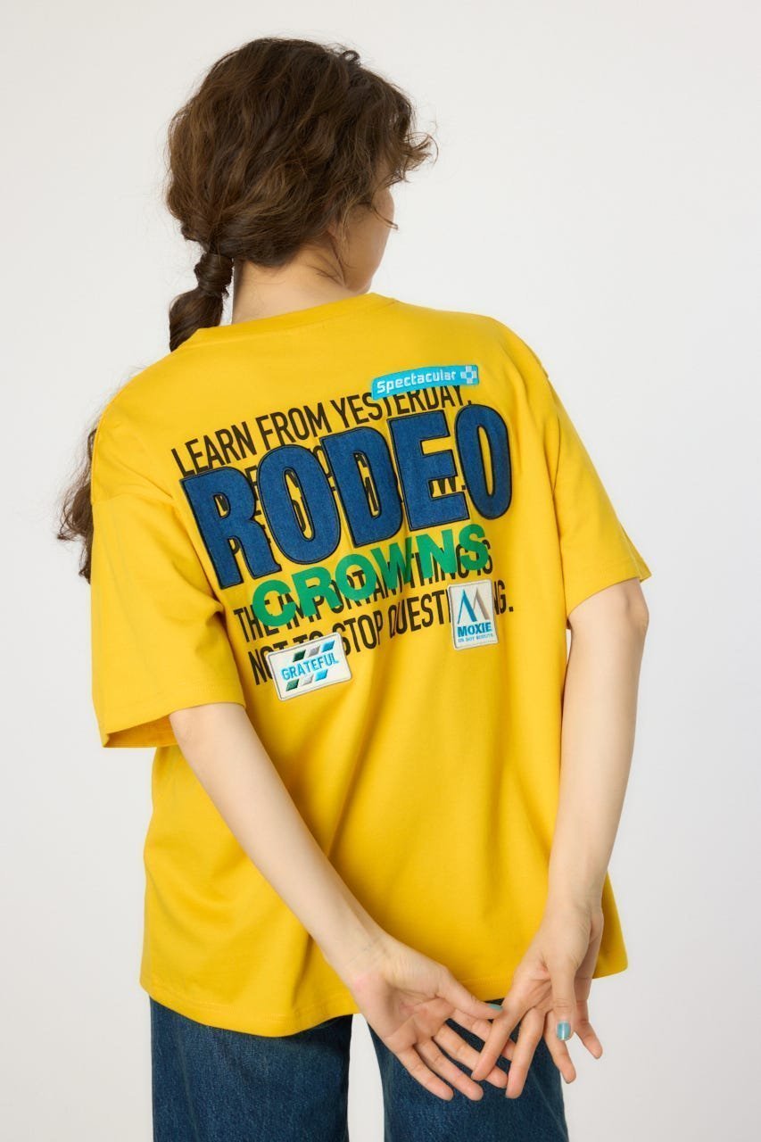 【ロデオクラウンズワイドボウル/RODEO CROWNS WIDE BOWL】のOverlap デニムアップリケTシャツ インテリア・キッズ・メンズ・レディースファッション・服の通販 founy(ファニー) 　ファッション　Fashion　レディースファッション　Fashion for Women　トップス・カットソー　Cut & Sew Tops　シャツ・ブラウス・オフィスカジュアル　Elegant Blouses & Button-Ups　ロングTシャツ・Tシャツ　Longline T-Shirts & Tees　おすすめ　Recommended / Our Picks　シンプル　Simple, Minimal　デニム　Denim, Jeans Material　パッチ　Patch, Appliqué　フロント　Front, Front Design　プリント　Print, Printed Pattern　メンズ　Men's, Menswear　YEL|ID: prp329100004647089 ipo3291000000033545609