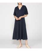【バナナリパブリック ファクトリーストア/BANANA REPUBLIC FACTORY STORE】のBANANA REPUBLIC FACTORY STORE SS SCUBA V-NECK MIDI DRESS 人気、トレンドファッション・服の通販 founy(ファニー) ファッション Fashion レディースファッション Fashion for Women トップス・カットソー Cut & Sew Tops Vネックトップス V-Neck Tops / V-Cut Neckline Shirts ワンピース Dresses フォーマル・パーティードレス・結婚式用ドレス Elegant & Casual Dresses スカーフ Scarf, Neckwear ネックレス Necklace, Pendant Necklace フェミニン Feminine, Girly thumbnail PREPPY_NAVY|ID: prp329100004647090 ipo3291000000033545614