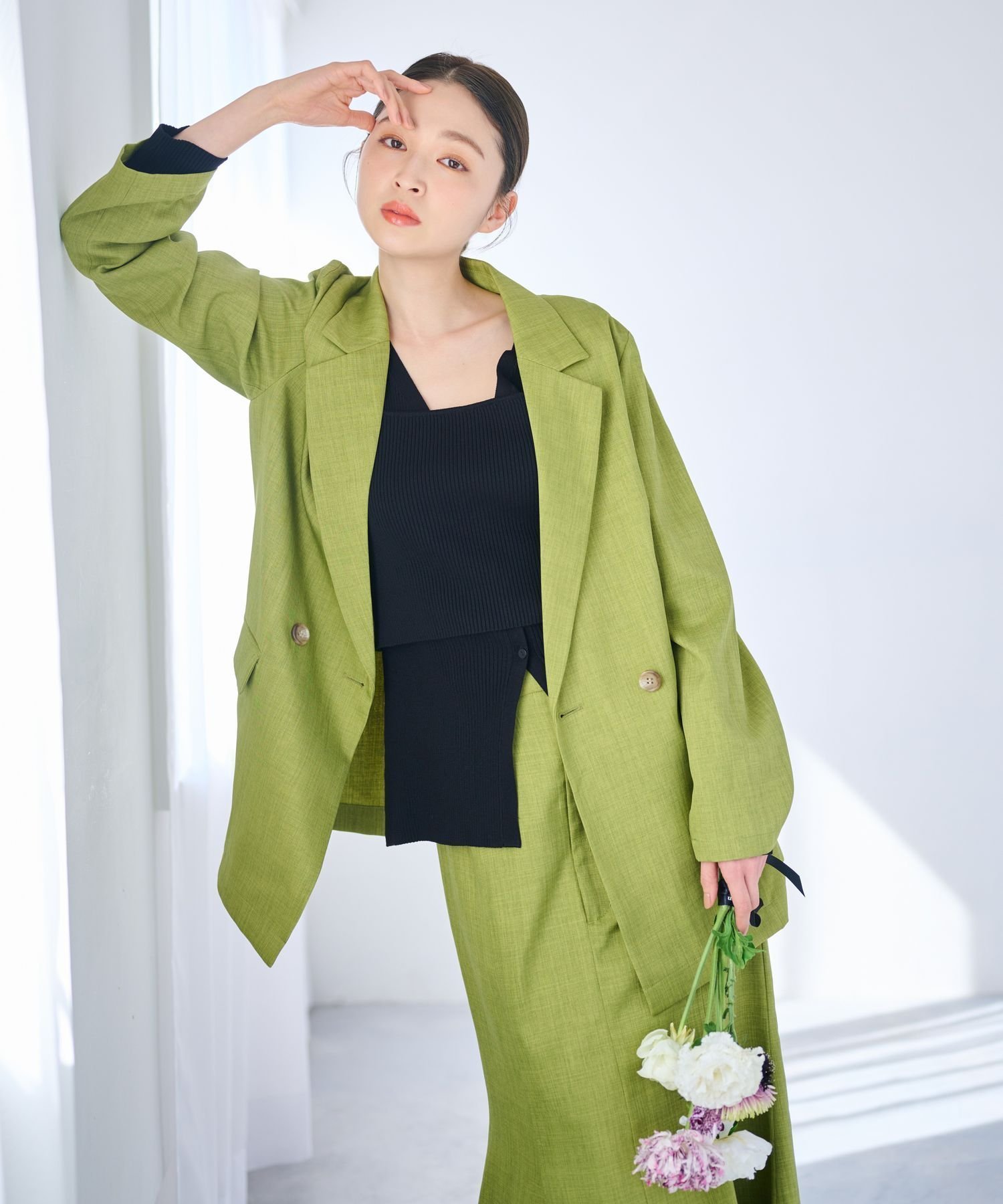 【ミスティ ウーマン/mysty woman】のライトダブルテーラードジャケット インテリア・キッズ・メンズ・レディースファッション・服の通販 founy(ファニー) 　ファッション　Fashion　レディースファッション　Fashion for Women　アウター　Coat / Outerwear Collection　レディースジャケット・軽アウター　Jackets　テーラードジャケット / 通勤・きれいめスタイル　Tailored Jackets & Blazers　おすすめ　Recommended / Our Picks　ジャケット　Jacket, Outerwear　ダウン　Down, Puffer　フレア　Flare, Flared　リラックス　Relax, Relaxed Fit　グリーン74|ID: prp329100004647158 ipo3291000000033546032