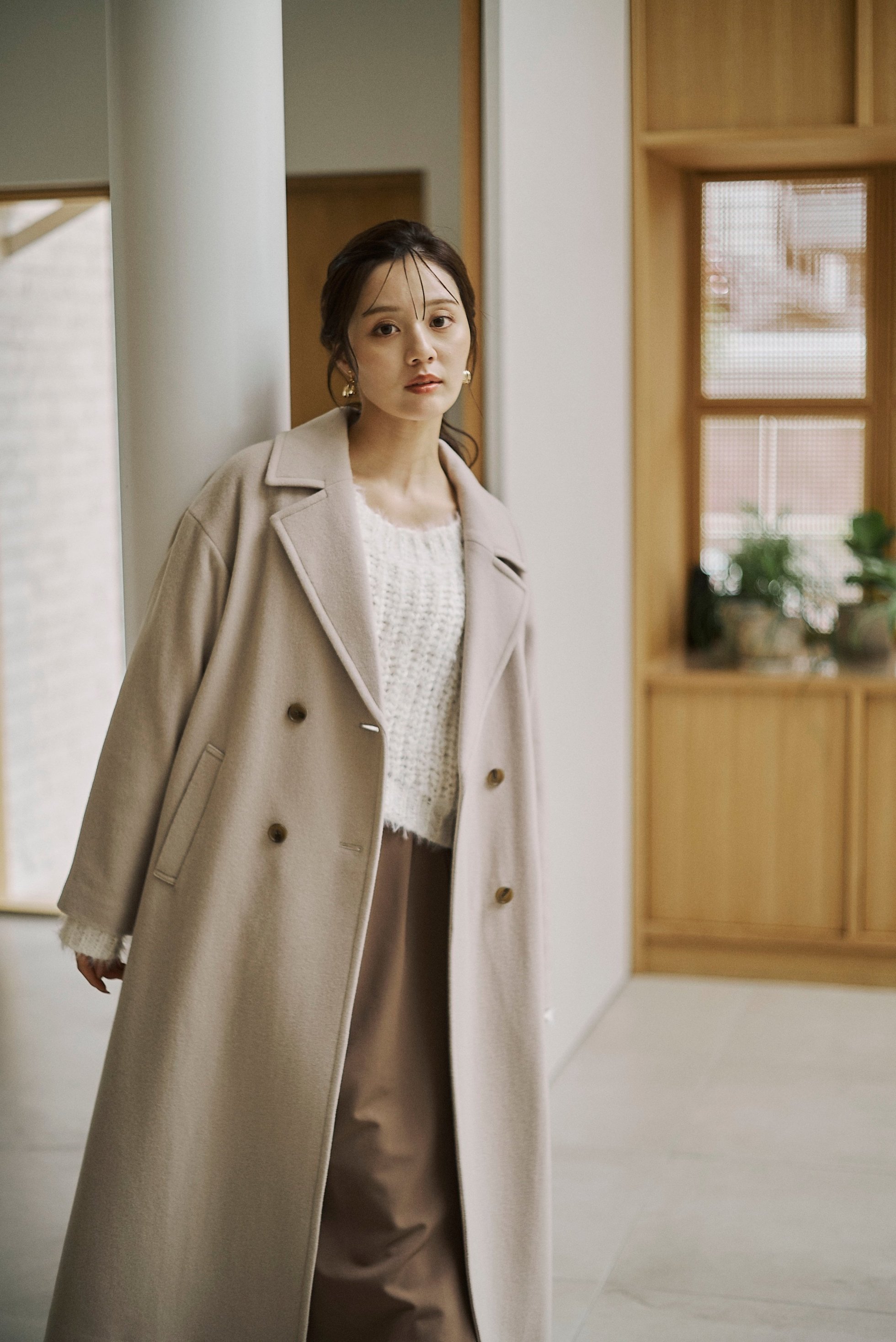【プロポーション ボディドレッシング/PROPORTION BODY DRESSING】のダブル釦チェスターコート インテリア・キッズ・メンズ・レディースファッション・服の通販 founy(ファニー) 　ファッション　Fashion　レディースファッション　Fashion for Women　アウター　Coat / Outerwear Collection　コート・ロングコート・ピーコート　Long Coats, Peacoats & More　チェスターコート・ロング丈アウター　Chester Coats / Chesterfield Long Coats　インナー　Innerwear　ダブル　Double, Double-Breasted　チェスターコート　Chester Coat, Long Coat　フェミニン　Feminine, Girly　リラックス　Relax, Relaxed Fit　エレガント 上品　Elegant　日本製　Made In Japan　ベージュ|ID: prp329100004647214 ipo3291000000033929992