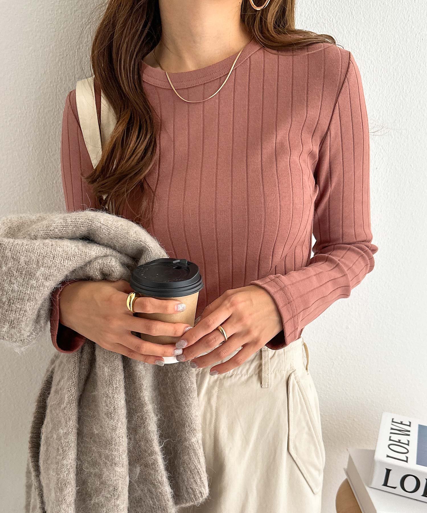 【アンドミー/andme】のコットン 長袖 ワイドリブ クルーネック Tシャツ インテリア・キッズ・メンズ・レディースファッション・服の通販 founy(ファニー) 　ファッション　Fashion　レディースファッション　Fashion for Women　トップス・カットソー　Cut & Sew Tops　シャツ・ブラウス・オフィスカジュアル　Elegant Blouses & Button-Ups　ロングTシャツ・Tシャツ　Longline T-Shirts & Tees　サロペ　Salopette, Salopette Dress　フィット　Fit, Slim Fit　ベーシック　Basic, Essential　ワイドリブ　Wide Rib, Wide Ribbed Knit　人気　Popular, Best Seller　長袖　Long Sleeve, Full Sleeve　ピンクブラウン|ID: prp329100004647287 ipo3291000000033546749