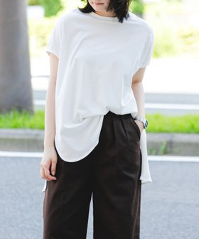 【アーバンリサーチ ドアーズ/URBAN RESEARCH DOORS】のドルマンスリーブカットソー 人気、トレンドファッション・服の通販 founy(ファニー) ファッション Fashion レディースファッション Fashion for Women トップス・カットソー Cut & Sew Tops カットソー・ベーシックTシャツ Cut-and-Sewn Tops / Stretch Tees & Basics 2025年 2025 2025春夏・S/S Spring/Summer 2025 SS25 シルケット Silket, Silky Cotton シンプル Simple, Minimal スリット Slit, Slit Detail ボトム Bottoms, Lower Wear 夏 Summer S/S・春夏 SS, Spring/Summer, Warm Season |ID:prp329100004647314