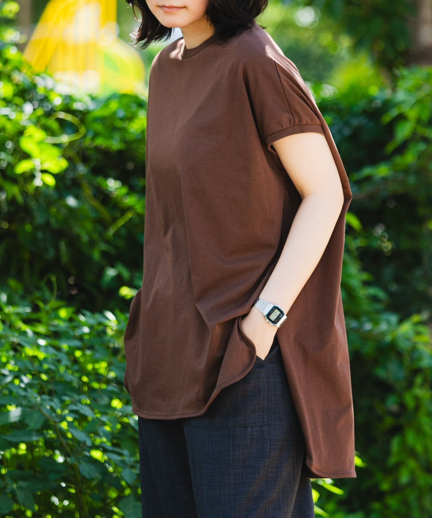 【アーバンリサーチ ドアーズ/URBAN RESEARCH DOORS】のドルマンスリーブカットソー インテリア・キッズ・メンズ・レディースファッション・服の通販 founy(ファニー) 　ファッション　Fashion　レディースファッション　Fashion for Women　トップス・カットソー　Cut & Sew Tops　カットソー・ベーシックTシャツ　Cut-and-Sewn Tops / Stretch Tees & Basics　2025年　2025　2025春夏・S/S　Spring/Summer 2025 SS25　シルケット　Silket, Silky Cotton　シンプル　Simple, Minimal　スリット　Slit, Slit Detail　ボトム　Bottoms, Lower Wear　夏　Summer　S/S・春夏　SS, Spring/Summer, Warm Season　ブラウン|ID: prp329100004647314 ipo3291000000033547064