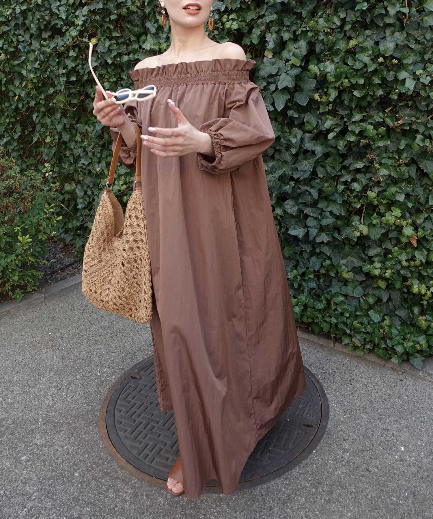 【コーナーズ/CORNERS】のナイロンタフタオフショルワンピース インテリア・キッズ・メンズ・レディースファッション・服の通販 founy(ファニー) 　ファッション　Fashion　レディースファッション　Fashion for Women　ワンピース　Dresses　ブラウン|ID: prp329100004647315 ipo3291000000033547069