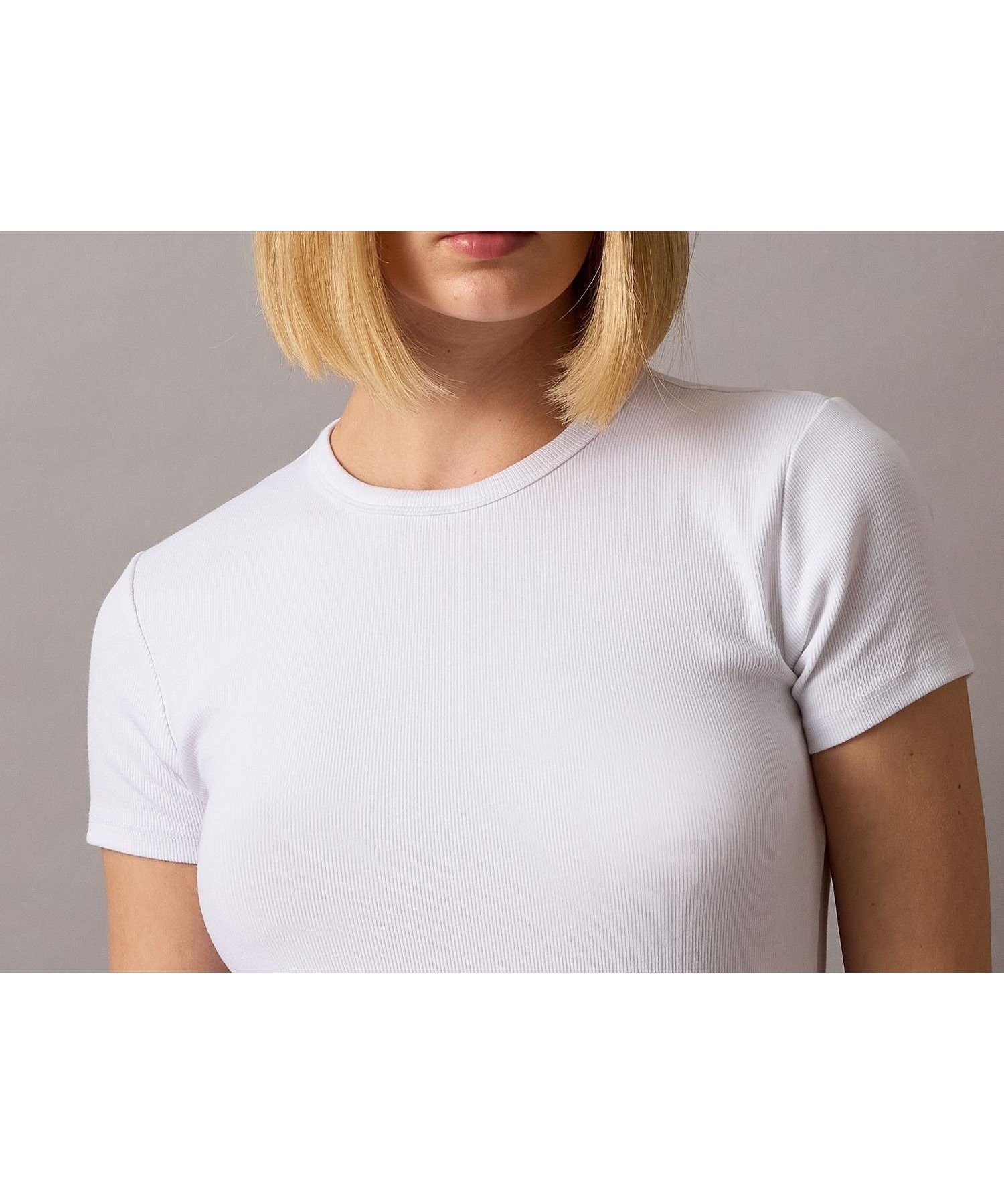 【カルバンクライン/Calvin Klein】のCalvin Klein Jeans/【公式ショップ】 カルバンクライン コントゥアリブTシャツ インテリア・キッズ・メンズ・レディースファッション・服の通販 founy(ファニー) 　ファッション　Fashion　レディースファッション　Fashion for Women　トップス・カットソー　Cut & Sew Tops　シャツ・ブラウス・オフィスカジュアル　Elegant Blouses & Button-Ups　ロングTシャツ・Tシャツ　Longline T-Shirts & Tees　おすすめ　Recommended / Our Picks　コンパクト　Compact, Small Size　ストレッチ　Stretch, Stretchy Fabric　トレンド　Trend, Trending Now　ネックレス　Necklace, Pendant Necklace　ロング　Long, Long-Length　Brilliant White|ID: prp329100004647325 ipo3291000000033547207