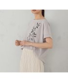 【コムサイズム/COMME CA ISM】の水彩タッチインクジェット箔スタッズ付きTシャツ 人気、トレンドファッション・服の通販 founy(ファニー) ファッション Fashion レディースファッション Fashion for Women トップス・カットソー Cut & Sew Tops シャツ・ブラウス・オフィスカジュアル Elegant Blouses & Button-Ups ロングTシャツ・Tシャツ Longline T-Shirts & Tees スタッズ Studs, Metal Accents プリント Print, Printed Pattern thumbnail グレー|ID: prp329100004647344 ipo3291000000033547445