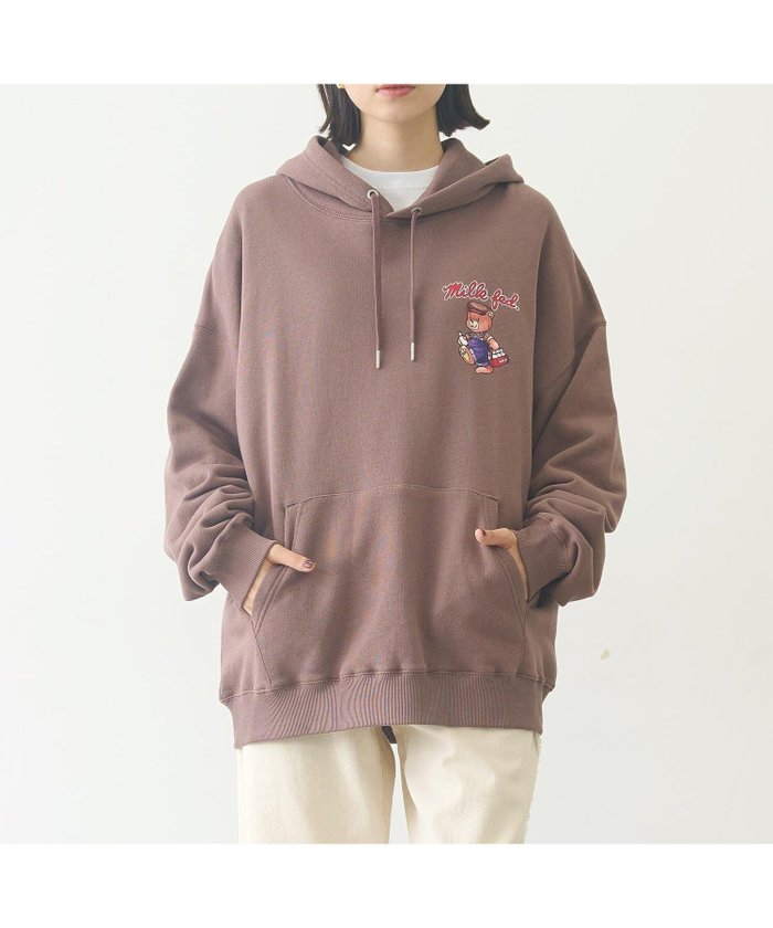 【ミルクフェド/MILKFED.】のMILKMAN BEAR SWEAT HOODIE インテリア・キッズ・メンズ・レディースファッション・服の通販 founy(ファニー) https://founy.com/ ファッション Fashion レディースファッション Fashion for Women トップス・カットソー Cut & Sew Tops レディースパーカー・カジュアルフーディー Casual Hoodies & Sweatshirts スウェット・クルーネックトップス Sweatshirts & Crewnecks / Relaxed Fit Sweat Tops キャラクター Character, Licensed Characters グラフィック Graphic, Graphic Design プリント Print, Printed Pattern |ID: prp329100004647380 ipo3291000000033547927
