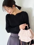 【セルフォード/CELFORD】のロゴチャームVネックニットプルオーバー BLK[009]|ID: prp329100004647385 ipo3291000000033548005