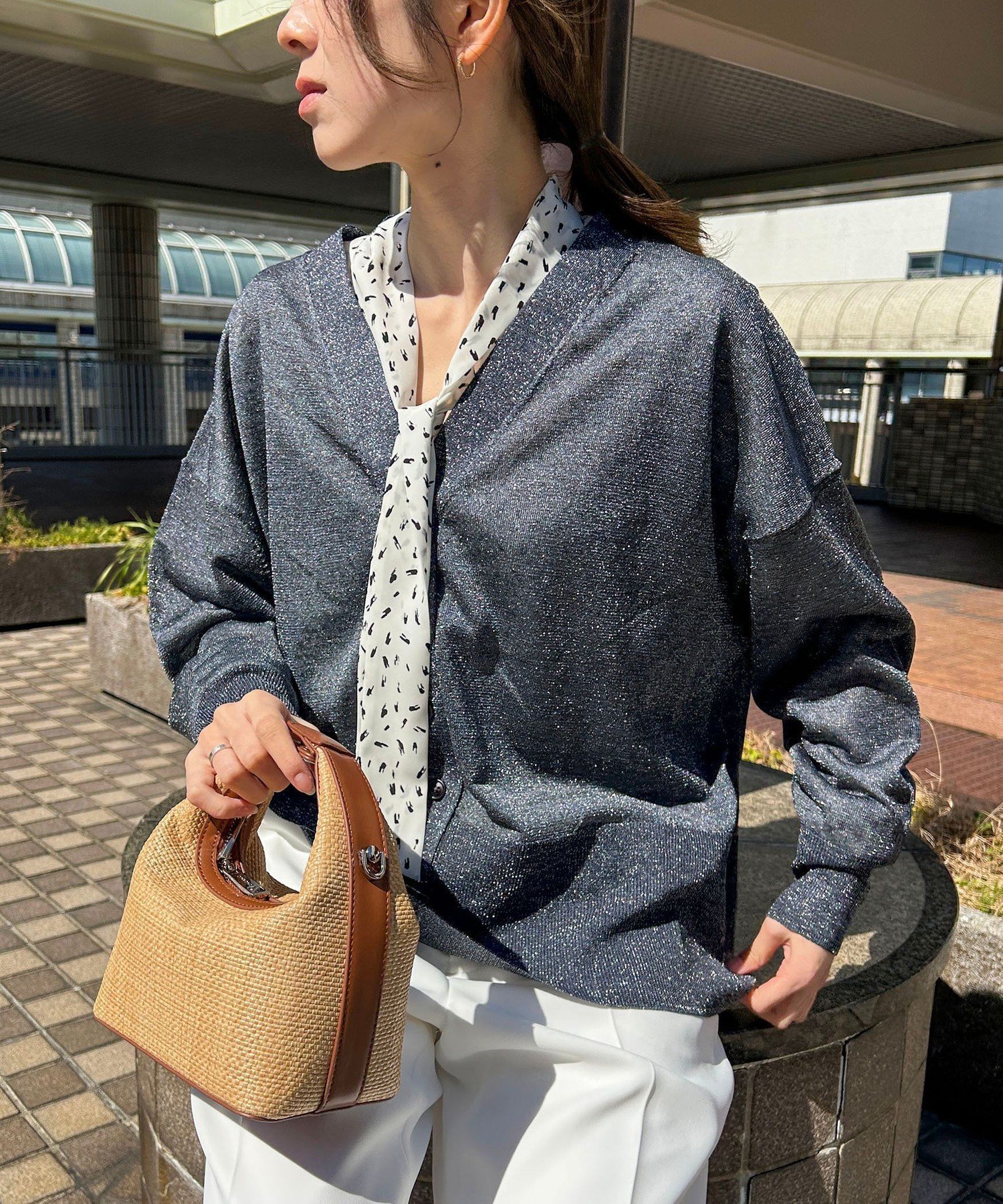 【ロートレ アモン/LAUTRE AMONT】の【WEB限定】ラメニットカーディガン≪手洗い可能≫ インテリア・キッズ・メンズ・レディースファッション・服の通販 founy(ファニー) 　ファッション　Fashion　レディースファッション　Fashion for Women　トップス・カットソー　Cut & Sew Tops　ニット　Knit Tops & Sweaters　カーディガン・羽織り　Layered Style Cardigans　エレガント 上品　Elegant　カーディガン　Cardigan, Knitwear　クラシック　Classic, Timeless Style　シンプル　Simple, Minimal　ネイビー|ID: prp329100004647431 ipo3291000000033548451
