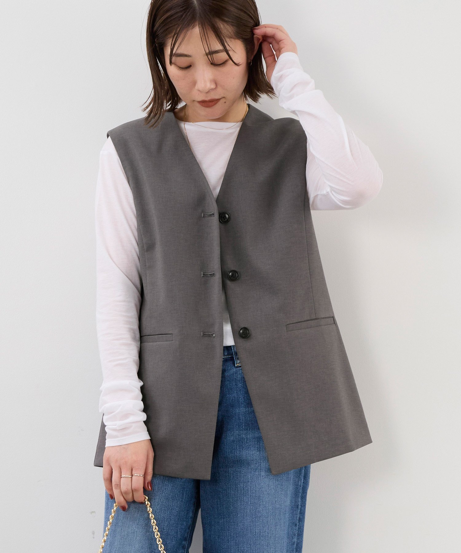 【マイカ ディール/MICA & DEAL】の吸水速乾/防シワ-ノーカラーベスト セットアップ対応 インテリア・キッズ・メンズ・レディースファッション・服の通販 founy(ファニー) 　ファッション　Fashion　レディースファッション　Fashion for Women　アウター　Coat / Outerwear Collection　トップス・カットソー　Cut & Sew Tops　ベスト&ジレ / 重ね着スタイル　Vests & Gilets　インナー　Innerwear　吸水　Absorbent, Quick-Dry　シェイプ　Shape, Slim Fit　セットアップ　Set-Up, Coordinated Outfit　ノースリーブ　Sleeveless, No-Sleeve　ベスト　Vest, Waistcoat　おすすめ　Recommended / Our Picks　GRAY|ID: prp329100004647578 ipo3291000000033549734
