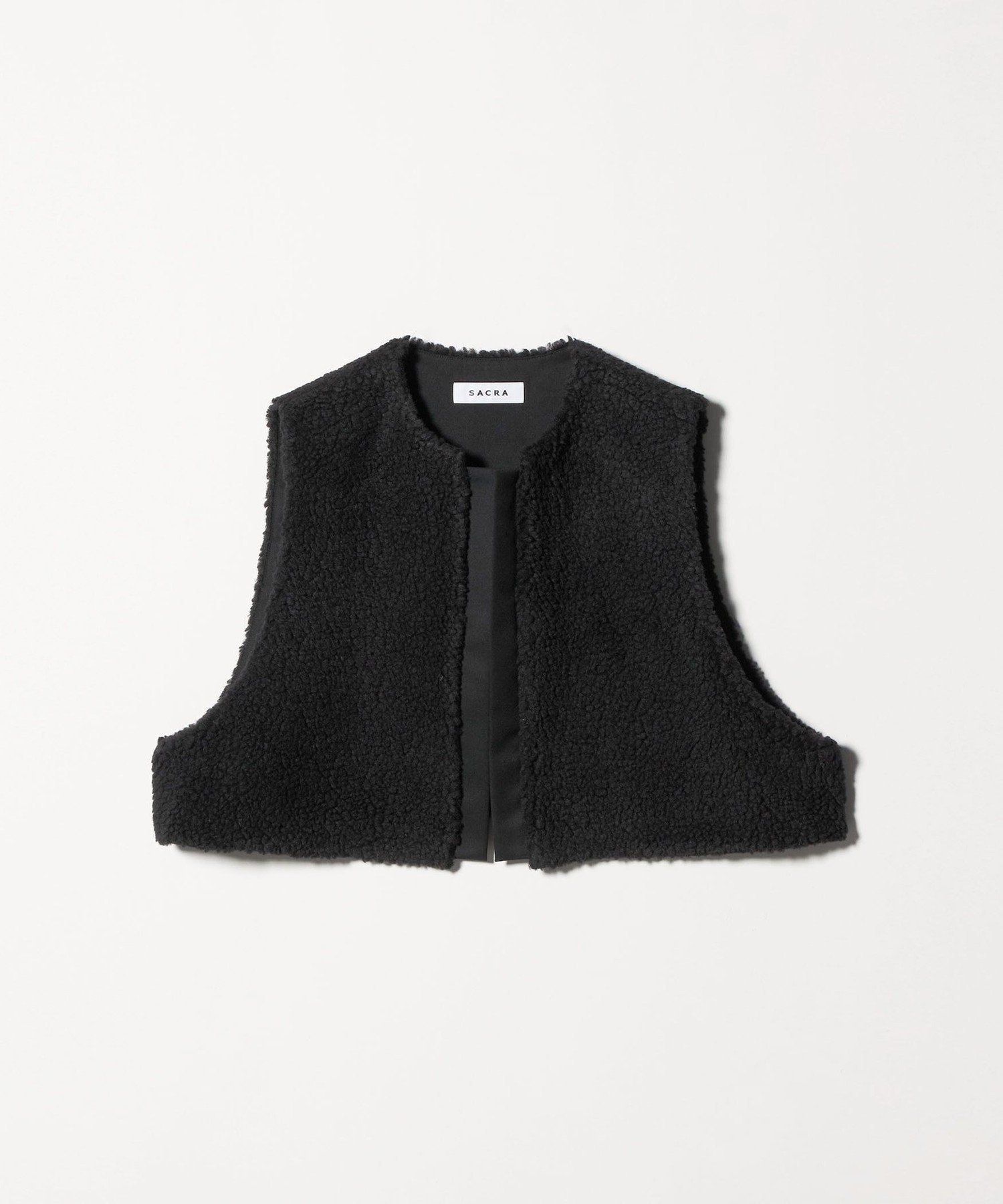 【ユナイテッドアローズ/UNITED ARROWS】のSACRA ボア ミニベスト インテリア・キッズ・メンズ・レディースファッション・服の通販 founy(ファニー) 　ファッション　Fashion　レディースファッション　Fashion for Women　アウター　Coat / Outerwear Collection　トップス・カットソー　Cut & Sew Tops　ベスト&ジレ / 重ね着スタイル　Vests & Gilets　おすすめ　Recommended / Our Picks　インナー　Innerwear　コンパクト　Compact, Small Size　ショート　Short, Short Length　バランス　Balance, Style Balance　ベスト　Vest, Waistcoat　ロング　Long, Long-Length　BLACK|ID: prp329100004647585 ipo3291000000033549786