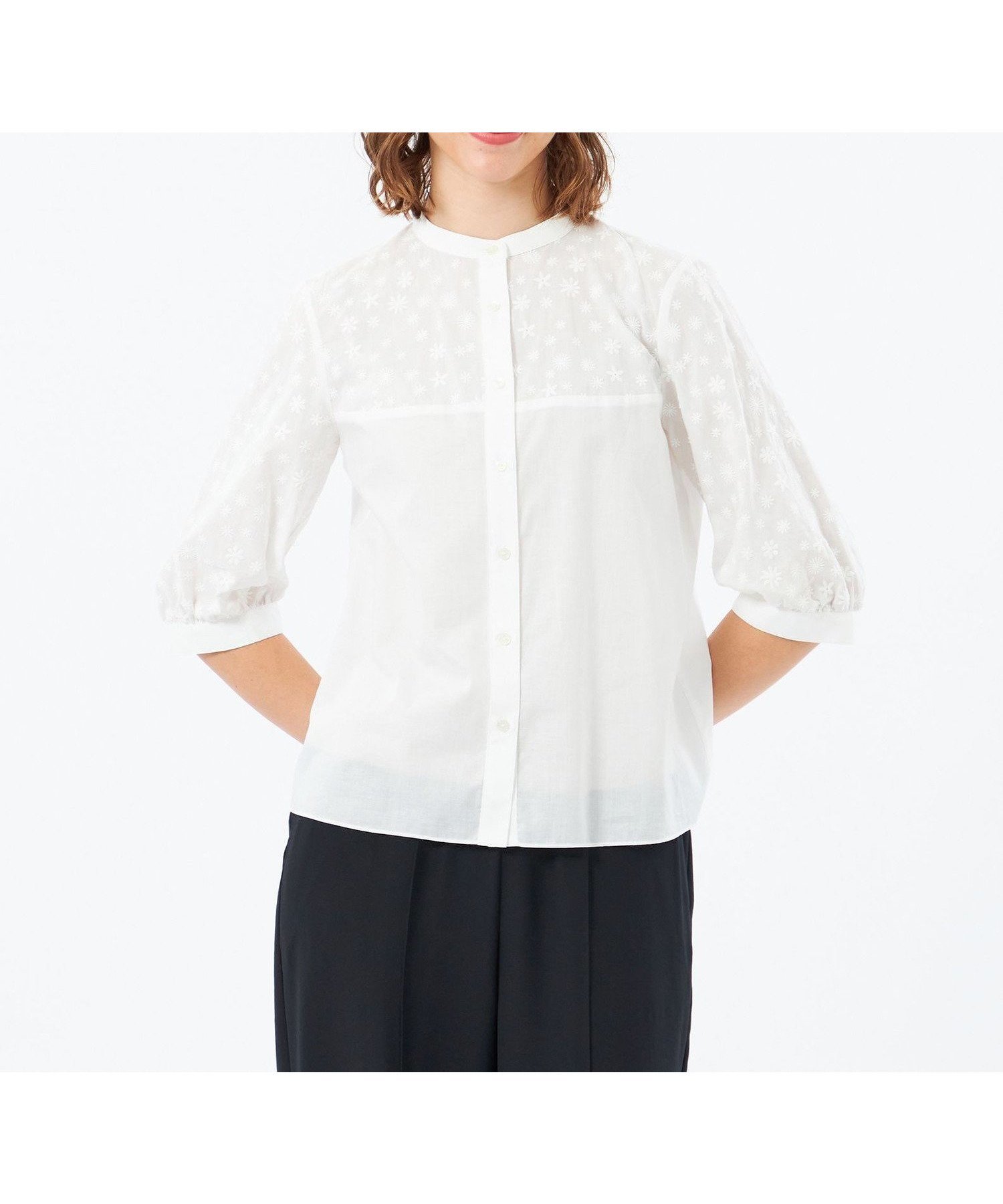 【マッキントッシュ フィロソフィー/MACKINTOSH PHILOSOPHY】のフラワーレースブラウス 人気、トレンドファッション・服の通販 founy(ファニー) 　ファッション　Fashion　レディースファッション　Fashion for Women　トップス・カットソー　Cut & Sew Tops　シャツ・ブラウス・オフィスカジュアル　Elegant Blouses & Button-Ups　おすすめ　Recommended / Our Picks　ベスト　Vest, Waistcoat　レース　Lace, Lace Fabric　夏　Summer　春　Spring　秋　Autumn　 other-1|ID: prp329100004647616 ipo3291000000033550101