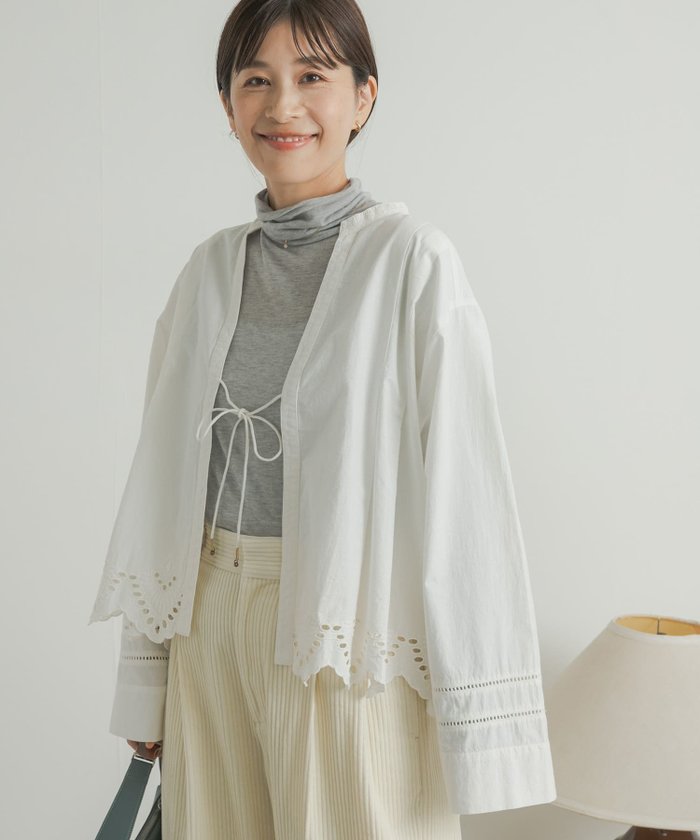 【アーバンリサーチ ドアーズ/URBAN RESEARCH DOORS】のレース刺繍Vネックカーディガン インテリア・キッズ・メンズ・レディースファッション・服の通販 founy(ファニー) https://founy.com/ ファッション Fashion レディースファッション Fashion for Women トップス・カットソー Cut & Sew Tops カーディガン・羽織り Layered Style Cardigans Vネックトップス V-Neck Tops / V-Cut Neckline Shirts 2024年 2024 2024-2025秋冬・A/W Autumn/Winter 2024–25 AW24–25 冬 Winter / This Winter インド Indian Textile カーディガン Cardigan, Knitwear センター Center, Center Line タンク Tank Top, Sleeveless Top リボン Ribbon, Bow レース Lace, Lace Fabric A/W・秋冬 Autumn/Winter |ID: prp329100004647647 ipo3291000000033550384