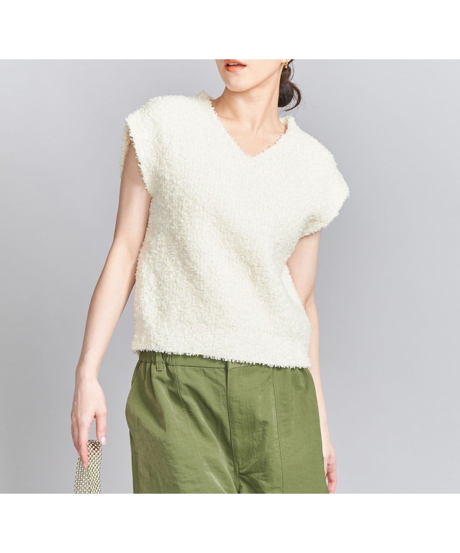 【ビューティ&ユース ユナイテッドアローズ/BEAUTY&YOUTH / UNITED ARROWS】の【WEB限定】ファンシーヤーン Vネックベスト インテリア・キッズ・メンズ・レディースファッション・服の通販 founy(ファニー) 　ファッション　Fashion　レディースファッション　Fashion for Women　アウター　Coat / Outerwear Collection　トップス・カットソー　Cut & Sew Tops　ベスト&ジレ / 重ね着スタイル　Vests & Gilets　Vネックトップス　V-Neck Tops / V-Cut Neckline Shirts　春　Spring　コンパクト　Compact, Small Size　シンプル　Simple, Minimal　ノースリーブ　Sleeveless, No-Sleeve　ベスト　Vest, Waistcoat　ベーシック　Basic, Essential　ボトム　Bottoms, Lower Wear　マキシ　Maxi, Full Length　ルーズ　Loose, Oversized　ワイド　Wide, Wide Fit　S/S・春夏　SS, Spring/Summer, Warm Season　おすすめ　Recommended / Our Picks　夏　Summer　WHITE|ID: prp329100004647653 ipo3291000000033550413