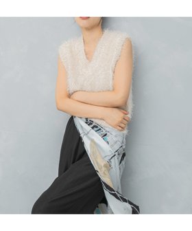 【アーバンリサーチ ロッソ/URBAN RESEARCH ROSSO】のシャギーニットベスト 人気、トレンドファッション・服の通販 founy(ファニー) ファッション Fashion レディースファッション Fashion for Women アウター Coat / Outerwear Collection トップス・カットソー Cut & Sew Tops ニット Knit Tops & Sweaters ベスト&ジレ / 重ね着スタイル Vests & Gilets 2025年 2025 2025-2026秋冬・A/W Autumn/Winter 2025–26 AW25–26 冬 Winter / This Winter シンプル Simple, Minimal ベスト Vest, Waistcoat ボトム Bottoms, Lower Wear エレガント 上品 Elegant A/W・秋冬 Autumn/Winter |ID:prp329100004647658
