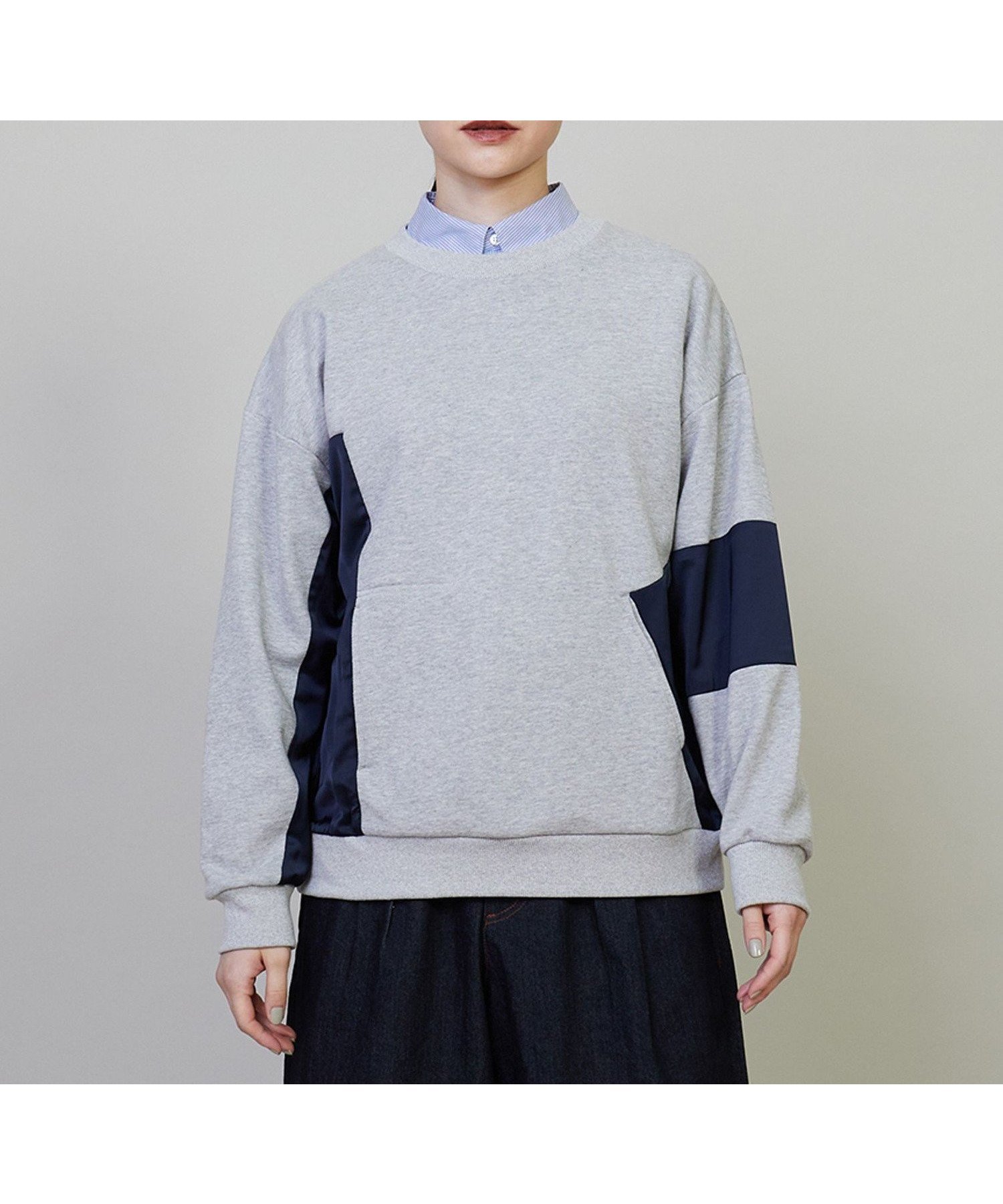 【フラボア/FRAPBOIS】のサテスウェット トレーナースウェット 人気、トレンドファッション・服の通販 founy(ファニー) 　ファッション　Fashion　レディースファッション　Fashion for Women　トップス・カットソー　Cut & Sew Tops　レディースパーカー・カジュアルフーディー　Casual Hoodies & Sweatshirts　スウェット・クルーネックトップス　Sweatshirts & Crewnecks / Relaxed Fit Sweat Tops　サテン　Satin, Glossy Fabric　スウェット / スエット　Sweatshirt, Sweatwear　ベーシック　Basic, Essential　ポケット　Pocket, Pocket Detail　リラックス　Relax, Relaxed Fit　ルーズ　Loose, Oversized　エレガント 上品　Elegant　 other-1|ID: prp329100004647834 ipo3291000000033553221