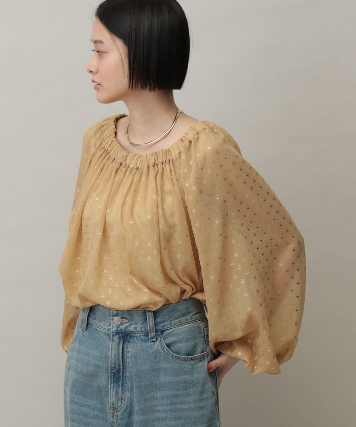 【アパートバイローリーズ/apart by lowrys】のシアードットオフショルブラウス インテリア・キッズ・メンズ・レディースファッション・服の通販 founy(ファニー) https://founy.com/ ファッション Fashion レディースファッション Fashion for Women トップス・カットソー Cut & Sew Tops シャツ・ブラウス・オフィスカジュアル Elegant Blouses & Button-Ups ギャザー Gathered, Ruffled シアー Sheer, See-Through トレンド Trend, Trending Now フェミニン Feminine, Girly ルーズ Loose, Oversized 長袖 Long Sleeve, Full Sleeve |ID: prp329100004647925 ipo3291000000033555064
