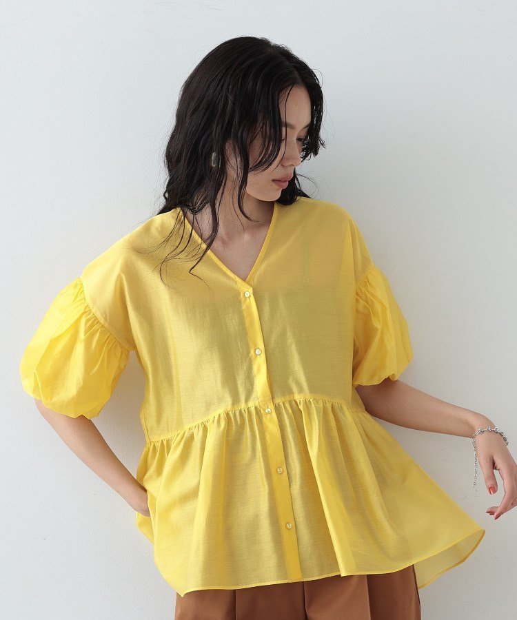 【インディヴィ/INDIVI】のシアーペプラムブラウス インテリア・キッズ・メンズ・レディースファッション・服の通販 founy(ファニー) 　ファッション　Fashion　レディースファッション　Fashion for Women　トップス・カットソー　Cut & Sew Tops　シャツ・ブラウス・オフィスカジュアル　Elegant Blouses & Button-Ups　おすすめ　Recommended / Our Picks　スリーブ　Sleeve, Long Sleeve / Short Sleeve　デニム　Denim, Jeans Material　バルーン　Balloon, Balloon Silhouette　ペプラム　Peplum, Flared Hem　ボトム　Bottoms, Lower Wear　夏　Summer　イエロー|ID: prp329100004647991 ipo3291000000033555720