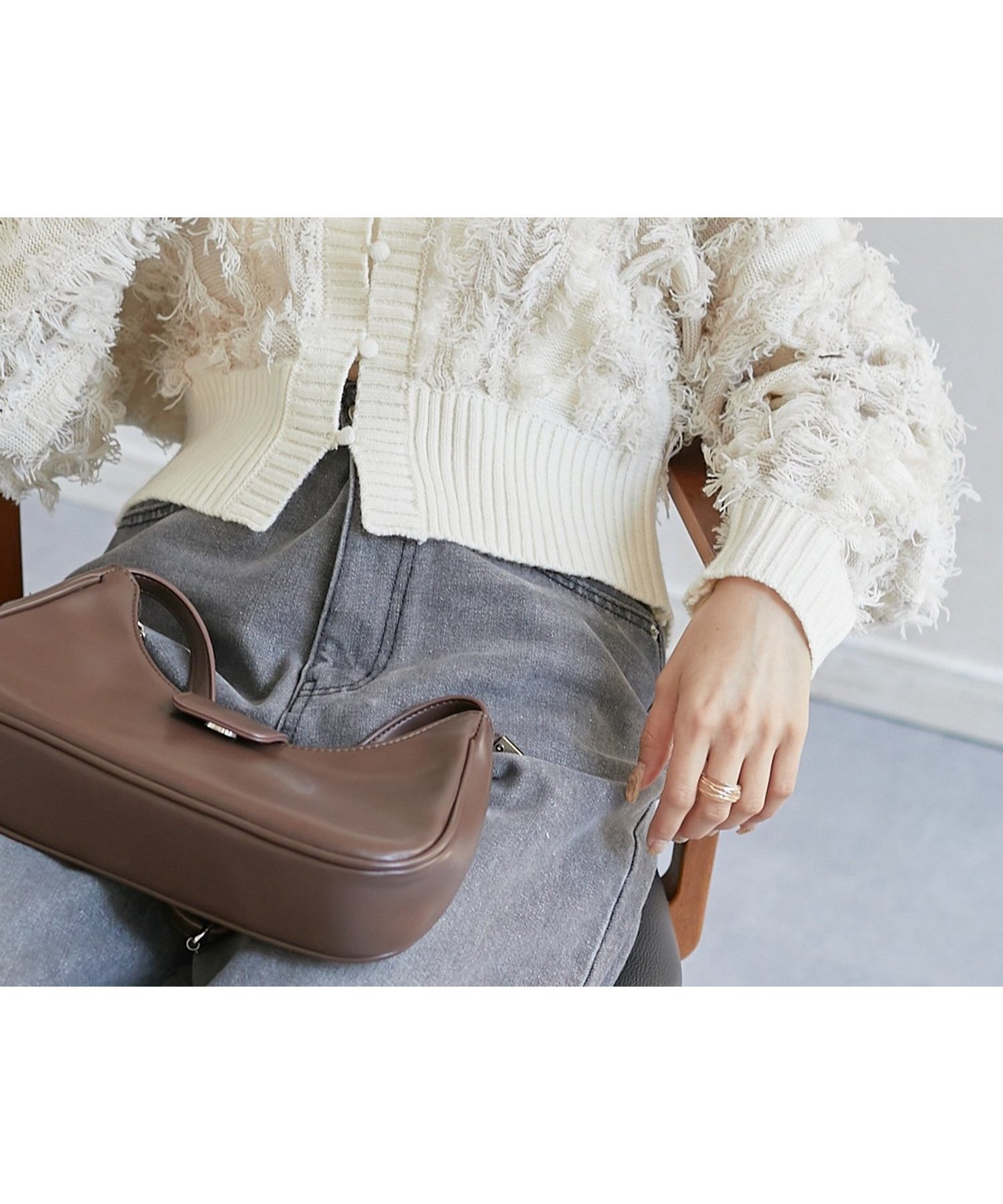 【ゼヴォン/Thevon】の【前後2WAY】フリンジショートカーディガン 人気、トレンドファッション・服の通販 founy(ファニー) 　ファッション　Fashion　レディースファッション　Fashion for Women　トップス・カットソー　Cut & Sew Tops　カーディガン・羽織り　Layered Style Cardigans　おすすめ　Recommended / Our Picks　インナーキャミ　Inner Camisole　カーディガン　Cardigan, Knitwear　ショート　Short, Short Length　ハイネック　High Neck, Mock Neck　バランス　Balance, Style Balance　フリンジ　Fringe, Tassel　 other-1|ID: prp329100004648016 ipo3291000000033555905