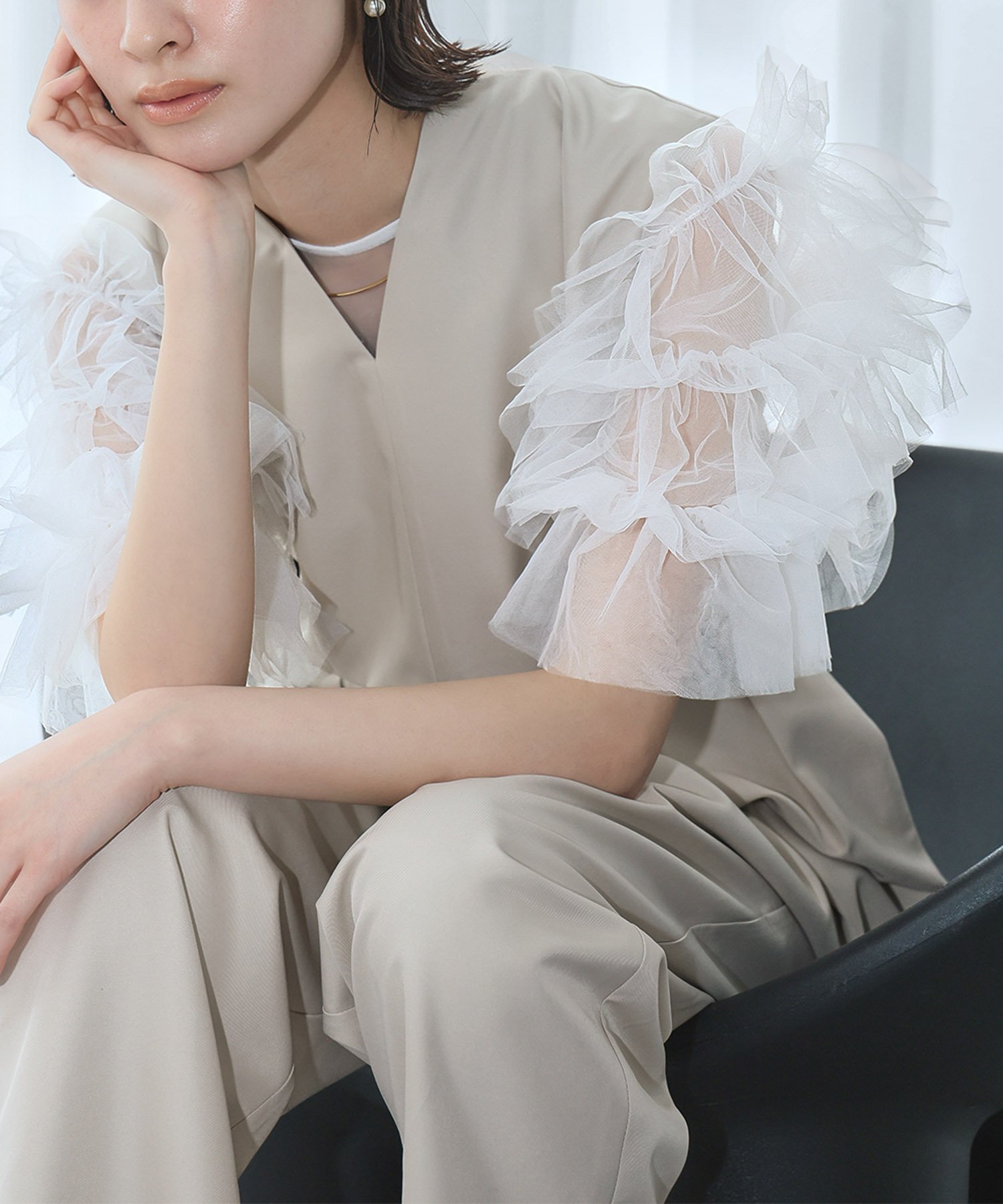 【ガール/GIRL】のチュールボリュームスリーブトップス 結婚式 パーティー オケージョン お呼ばれ インテリア・キッズ・メンズ・レディースファッション・服の通販 founy(ファニー) 　ファッション　Fashion　レディースファッション　Fashion for Women　トップス・カットソー　Cut & Sew Tops　ボリューム袖・フリルスリーブブラウス　Voluminous & Ruffle Sleeves / Puffy Sleeve Tops　おすすめ　Recommended / Our Picks　オケージョン　Occasion Wear　ギャザー　Gathered, Ruffled　ショート　Short, Short Length　チュール　Tulip, Tulip Motif　ティアード　Tiered, Tiered Style　フリル　Frill, Ruffle　ロング　Long, Long-Length　二次会　After Party　披露宴　Wedding Reception　結婚式　Wedding　WH|ID: prp329100004648040 ipo3291000000033556073