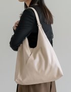 【リエディ/Re:EDIT】のフェイクレザーVカットトートバッグ 人気、トレンドファッション・服の通販 founy(ファニー) ファッション Fashion レディースファッション Fashion for Women バッグ Bags フェイクレザー Faux Leather, PU Leather フロント Front, Front Design ベーシック Basic, Essential ポケット Pocket, Pocket Detail マグネット Magnet, Magnetic Closure ビジネス 仕事 通勤 Business / Work / Commuting thumbnail アイボリー|ID: prp329100004648057 ipo3291000000033556197