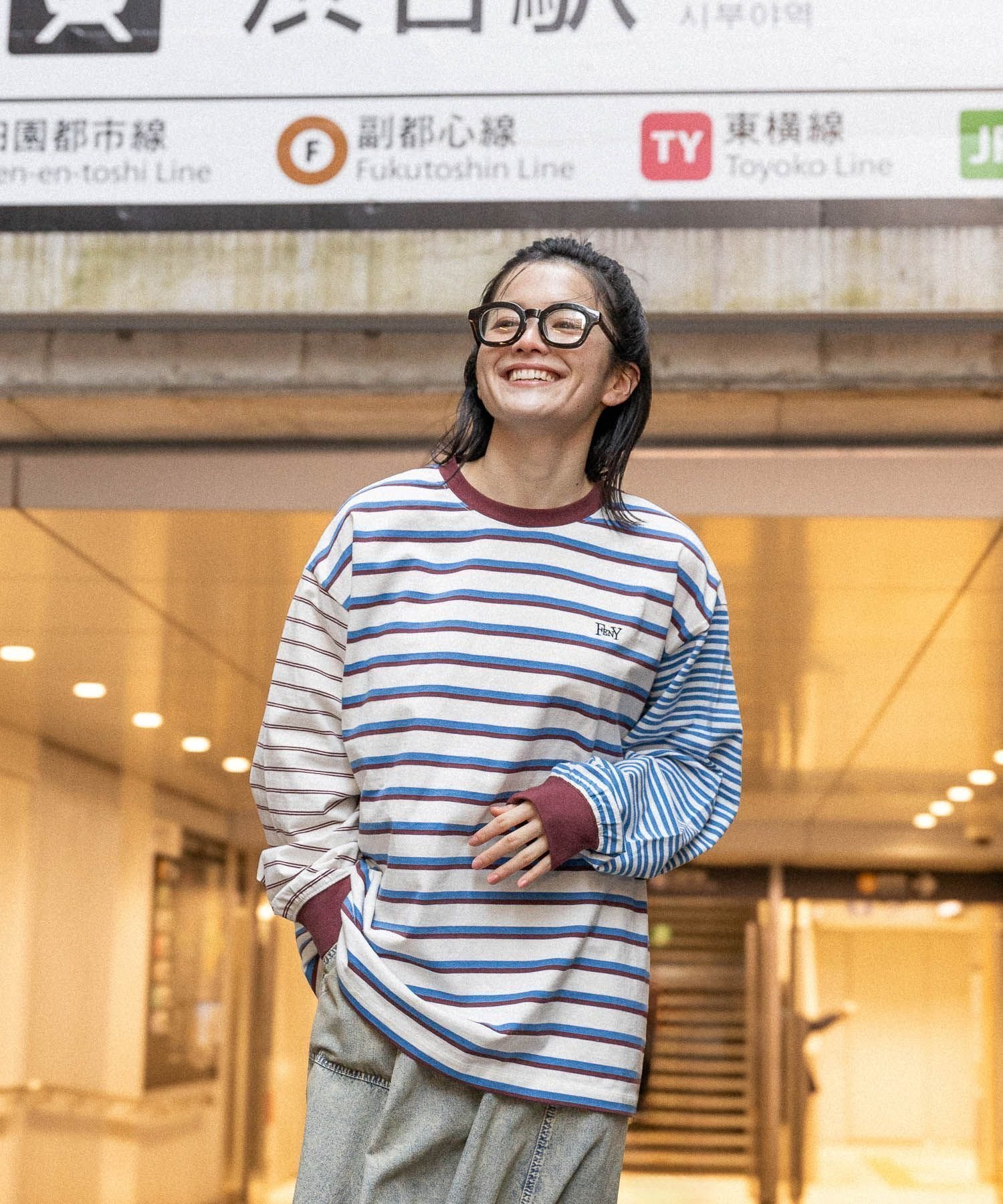 【ニコアンド/niko and】の【Fishs Eddy(フィッシュエディ)】ボーダープルオーバー【UNISEX】 インテリア・キッズ・メンズ・レディースファッション・服の通販 founy(ファニー) 　ファッション　Fashion　レディースファッション　Fashion for Women　トップス・カットソー　Cut & Sew Tops　カジュアルプルオーバー・ニットトップス　Pullovers & Knit Tops / Casual Pullovers　ユニセックス　Unisex, Genderless　スウェット / スエット　Sweatshirt, Sweatwear　トレーナー　Sweatshirt, Trainer　ニューヨーク　New York, NYC Style　ボーダー　Border, Stripe　モチーフ　Motif, Design Theme　オフホワイト|ID: prp329100004648072 ipo3291000000033556467