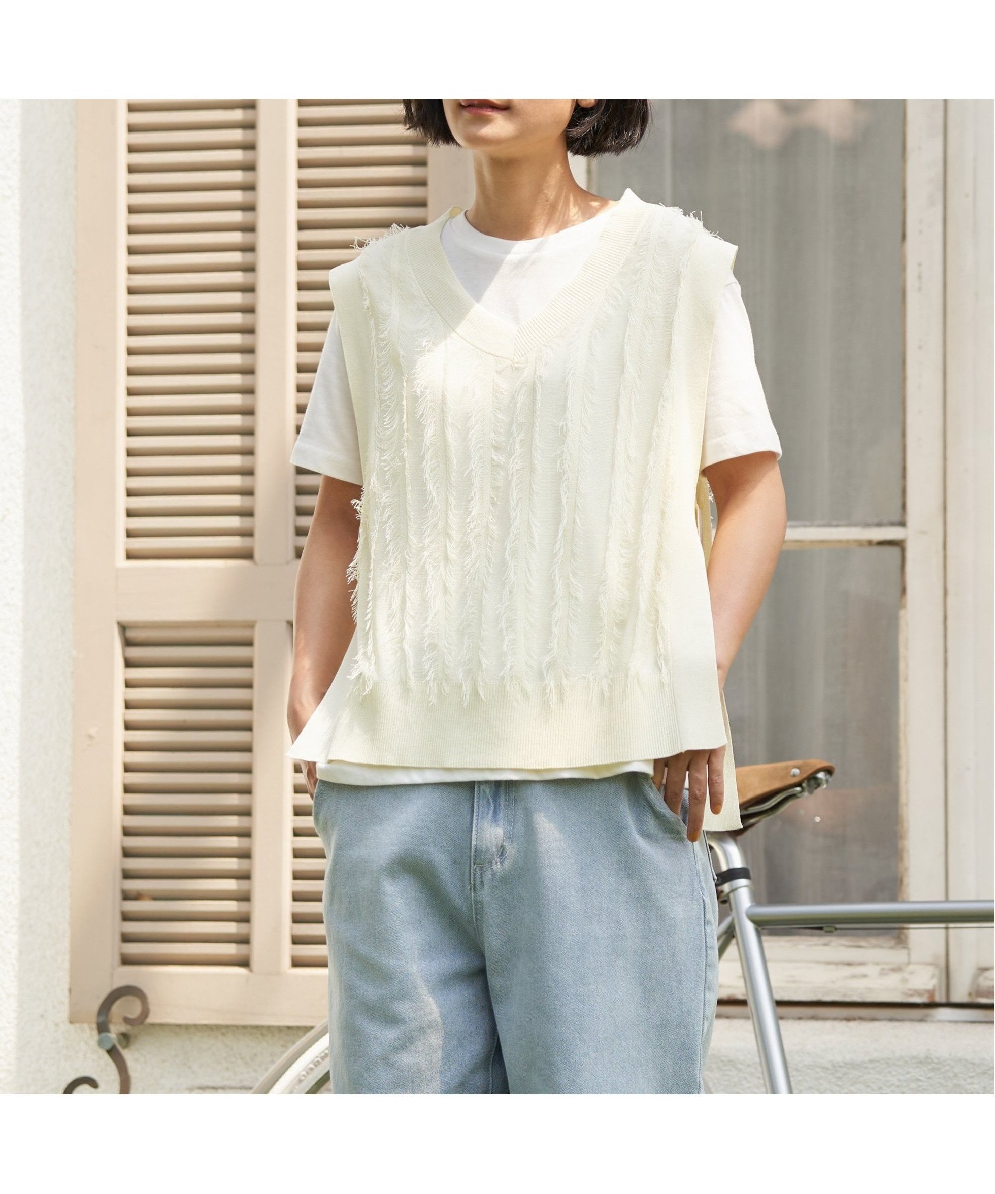 【エルビーシー/LBC】のフリンジシアーサイドリボンベスト 人気、トレンドファッション・服の通販 founy(ファニー) 　ファッション　Fashion　レディースファッション　Fashion for Women　アウター　Coat / Outerwear Collection　トップス・カットソー　Cut & Sew Tops　ベスト&ジレ / 重ね着スタイル　Vests & Gilets　インナー　Innerwear　フリンジ　Fringe, Tassel　ベスト　Vest, Waistcoat　リボン　Ribbon, Bow　 other-1|ID: prp329100004648101 ipo3291000000033556996
