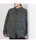 【プードゥドゥ/POU DOU DOU】のmade in INDIA シロツメクサ刺繍シャツ 人気、トレンドファッション・服の通販 founy(ファニー) ファッション Fashion レディースファッション Fashion for Women トップス・カットソー Cut & Sew Tops シャツ・ブラウス・オフィスカジュアル Elegant Blouses & Button-Ups インド Indian Textile シンプル Simple, Minimal スマート Smart, Elegant ネップ Nepp, Slub Yarn 羽織 Haori, Light Jacket おすすめ Recommended / Our Picks thumbnail ダークグレー|ID: prp329100004648119 ipo3291000000033557228
