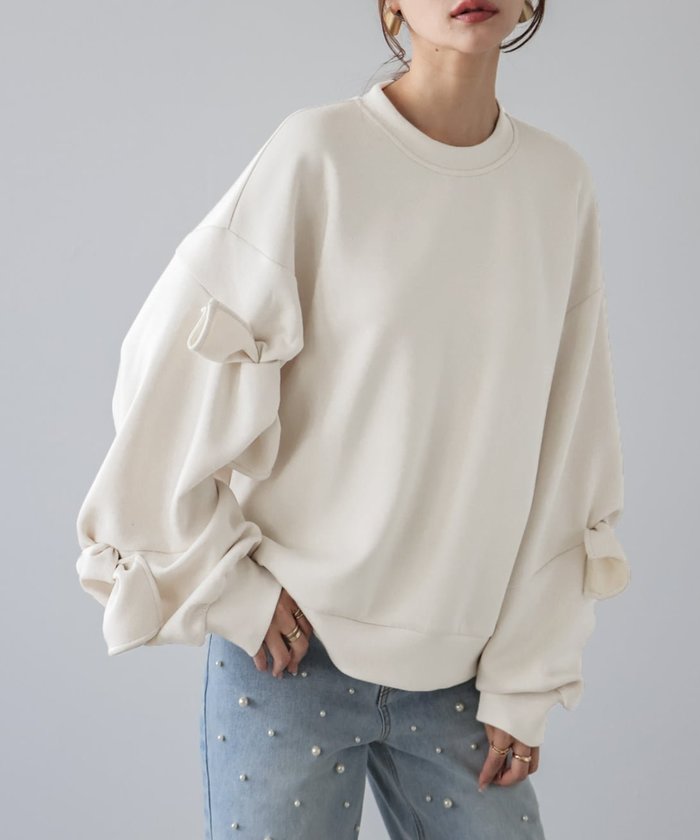 【ラジュール/Lajour】の立体リボンデザインプルオーバー インテリア・キッズ・メンズ・レディースファッション・服の通販 founy(ファニー) https://founy.com/ ファッション Fashion レディースファッション Fashion for Women トップス・カットソー Cut & Sew Tops カジュアルプルオーバー・ニットトップス Pullovers & Knit Tops / Casual Pullovers ショルダー Shoulder, Shoulder Strap スウェット / スエット Sweatshirt, Sweatwear スリーブ Sleeve, Long Sleeve / Short Sleeve タイトスカート Pencil Skirt, Tight Skirt トレンド Trend, Trending Now ドロップ Drop Shoulder, Dropped Style リボン Ribbon, Bow リラックス Relax, Relaxed Fit ワイド Wide, Wide Fit |ID: prp329100004648123 ipo3291000000033557294