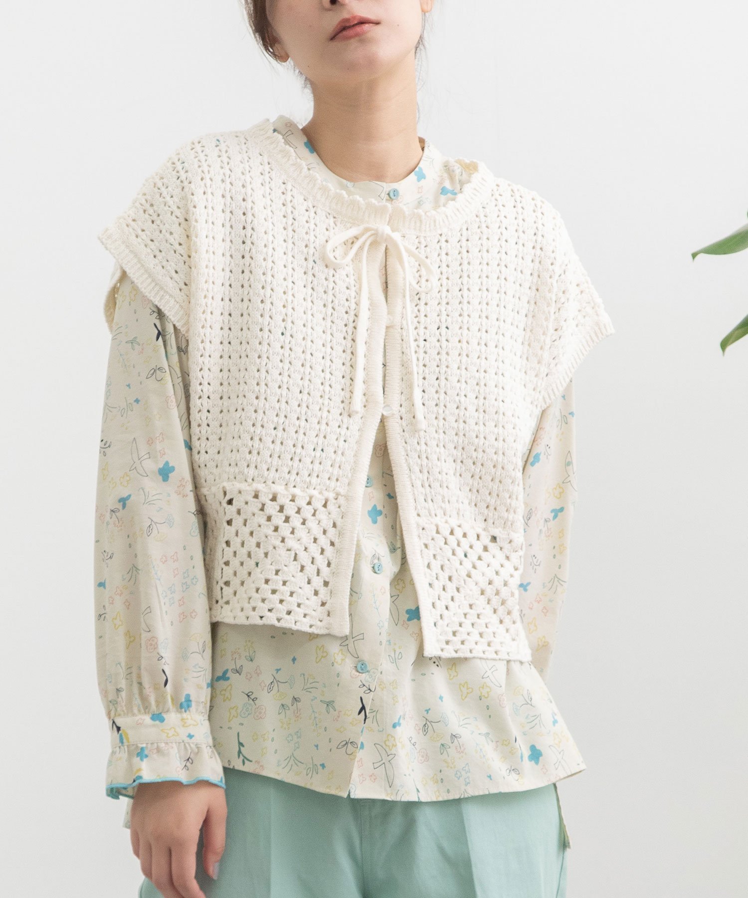 【プードゥドゥ/POU DOU DOU】のクロシェパターンベスト 人気、トレンドファッション・服の通販 founy(ファニー) 　ファッション　Fashion　レディースファッション　Fashion for Women　アウター　Coat / Outerwear Collection　トップス・カットソー　Cut & Sew Tops　ベスト&ジレ / 重ね着スタイル　Vests & Gilets　クロシェ　Crochet, Knitted Lace　ベスト　Vest, Waistcoat　 other-1|ID: prp329100004648217 ipo3291000000033558289