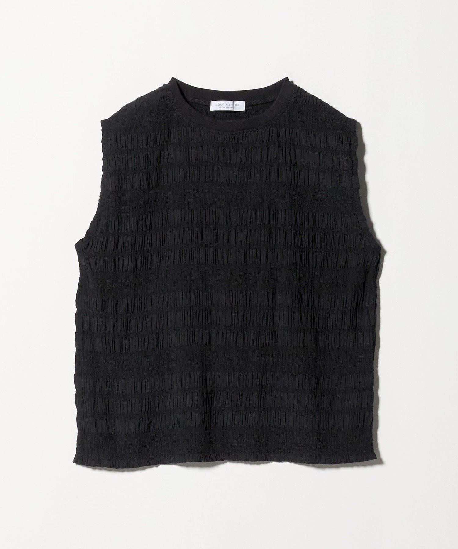 【ユナイテッドアローズ/UNITED ARROWS】のシャーリング ノースリーブ ブラウス A DAY IN THE LIFE インテリア・キッズ・メンズ・レディースファッション・服の通販 founy(ファニー) 　ファッション　Fashion　レディースファッション　Fashion for Women　トップス・カットソー　Cut & Sew Tops　キャミソール&ノースリーブ　Camisoles & Sleeveless Tops　シャツ・ブラウス・オフィスカジュアル　Elegant Blouses & Button-Ups　おすすめ　Recommended / Our Picks　インナー　Innerwear　キャミワンピース　Cami Dress, Slip Dress　シャーリング　Shirring, Ruched　シンプル　Simple, Minimal　ノースリーブ　Sleeveless, No-Sleeve　ワイド　Wide, Wide Fit　夏　Summer　BLACK|ID: prp329100004648249 ipo3291000000033558648